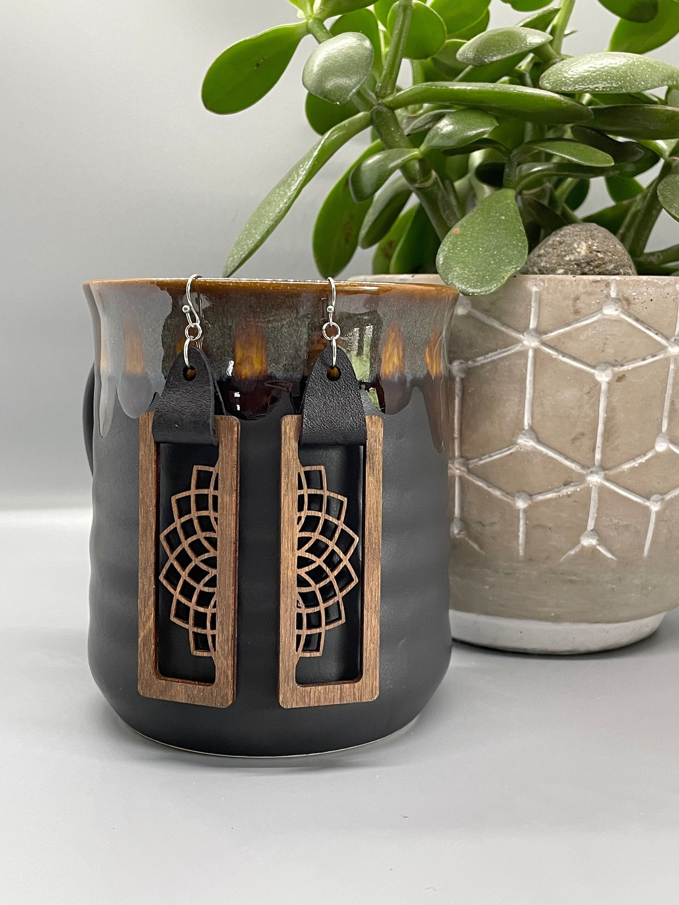 https://i.etsystatic.com/20796677/r/il/7b18f4/3036018530/il_fullxfull.3036018530_270s.jpg