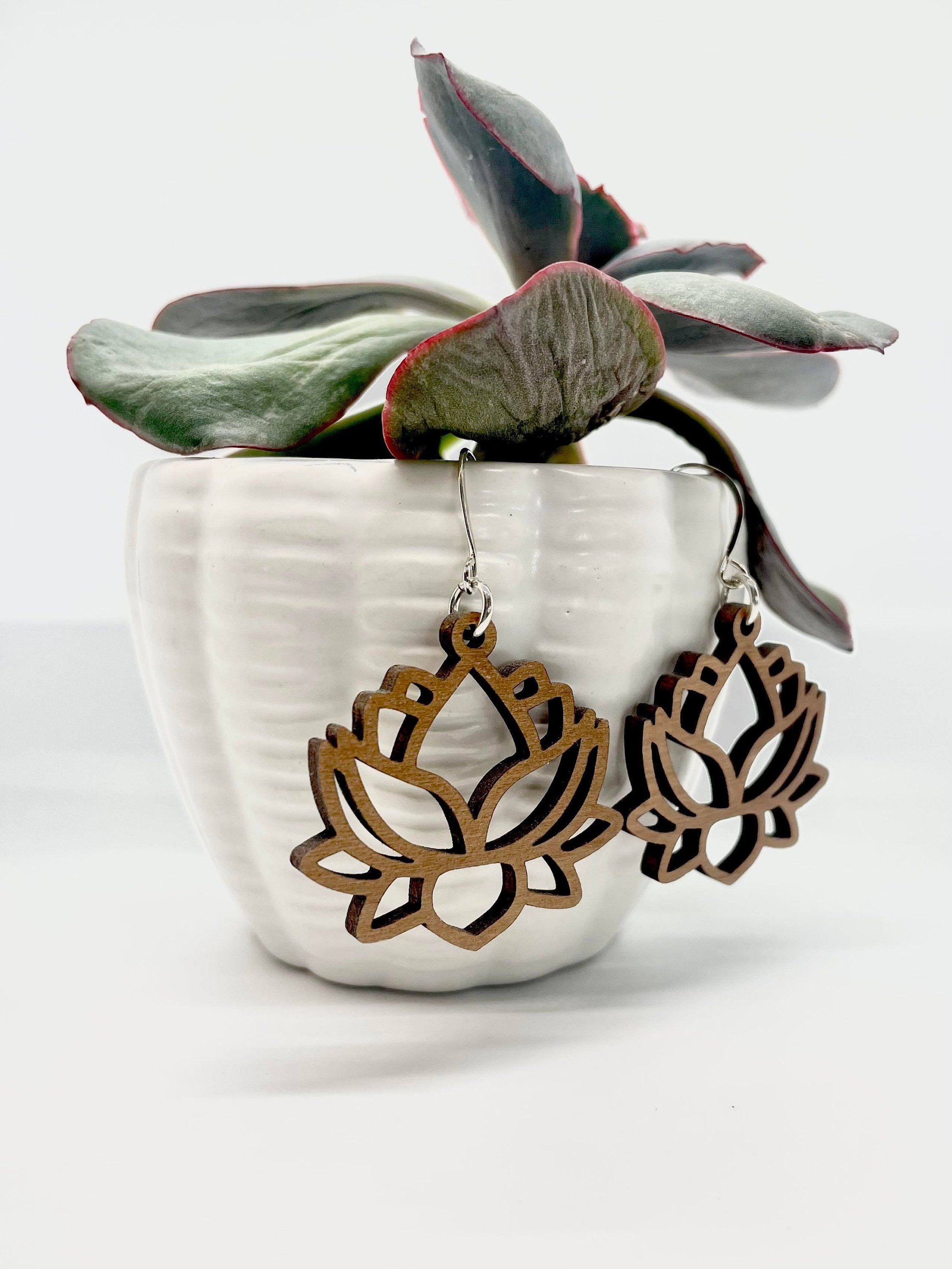 https://i.etsystatic.com/20796677/r/il/721823/4215971314/il_fullxfull.4215971314_ljpe.jpg