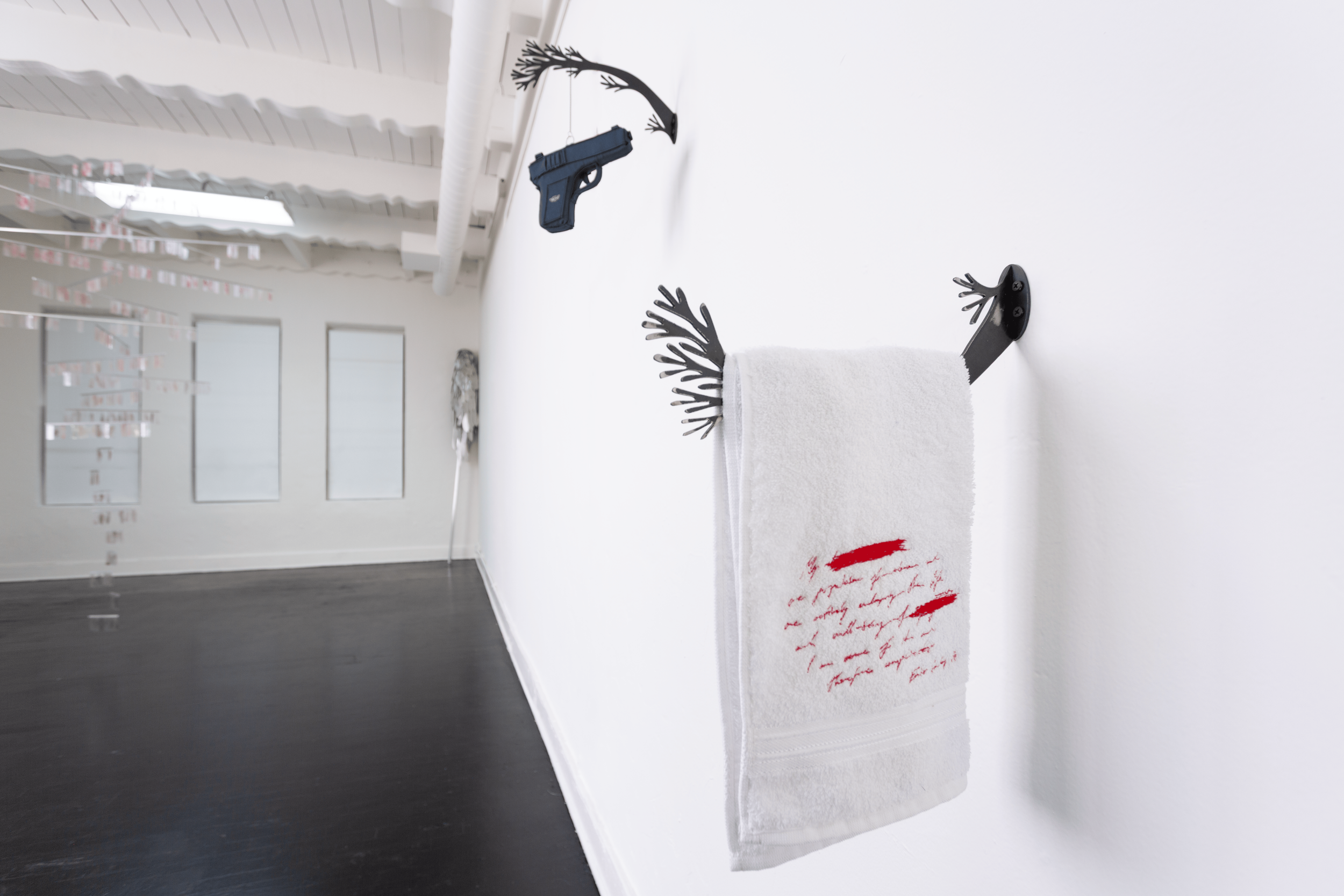 severin-hallauer-new-skies-induction-gallery-los-angeles-2026-installation-view-00056.png