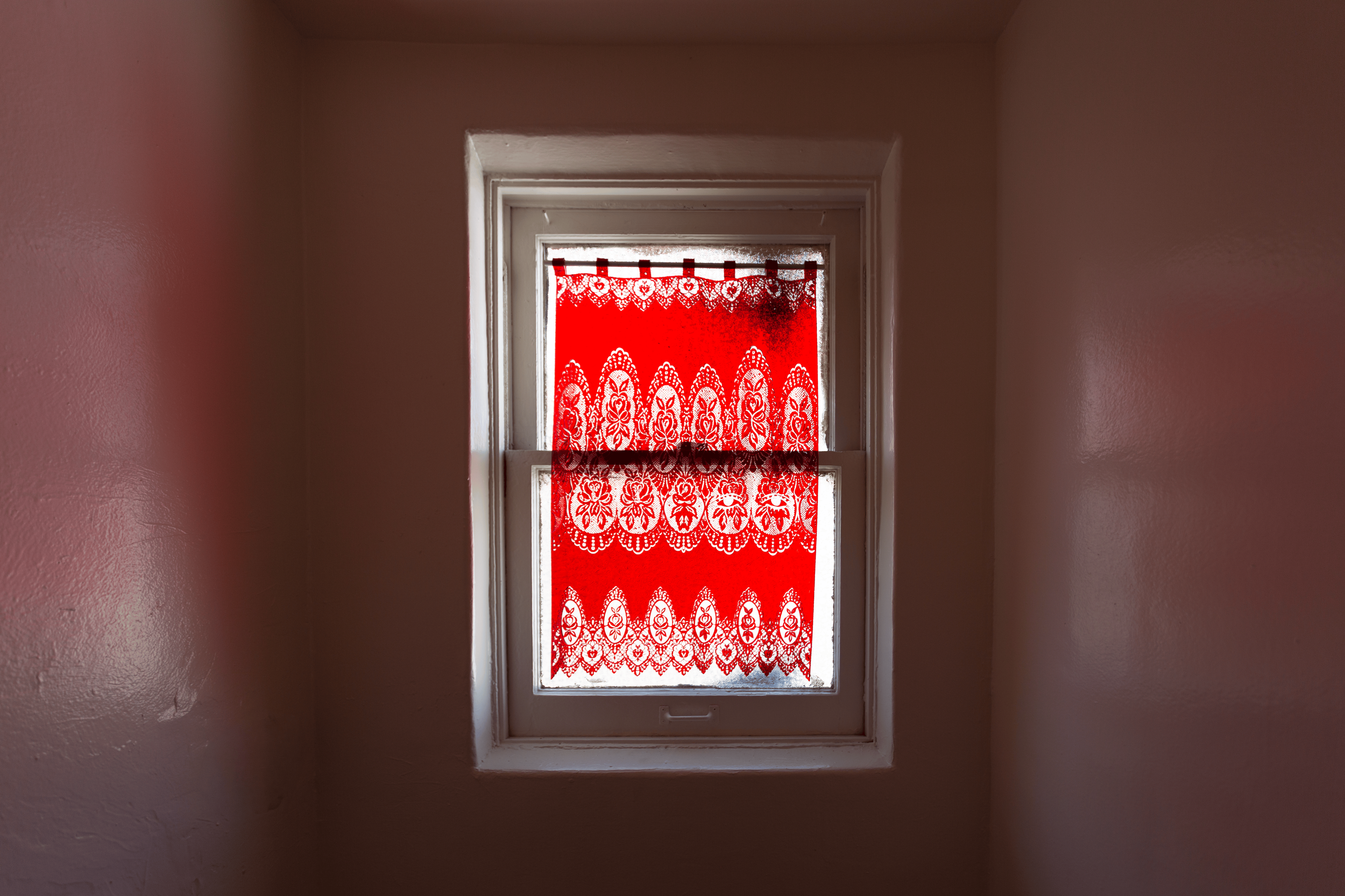 severin-hallauer-new-skies-induction-gallery-los-angeles-2026-installation-view-00017.png