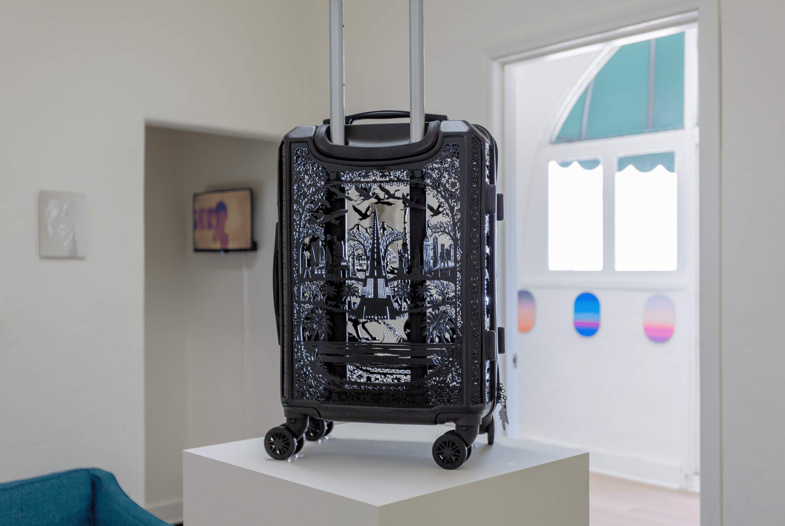 severin-hallauer-new-skies-induction-gallery-los-angeles-2026-installation-view-00010.png