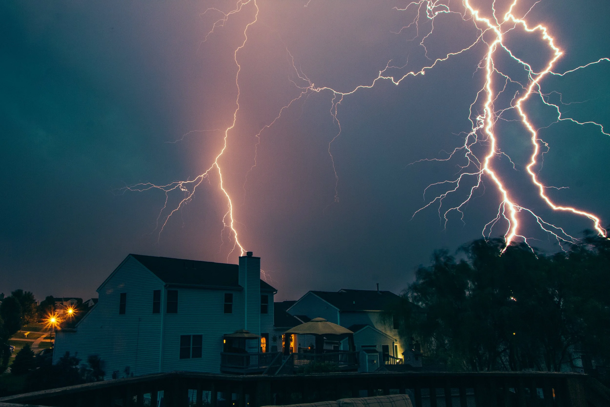 Lightning-1.jpg