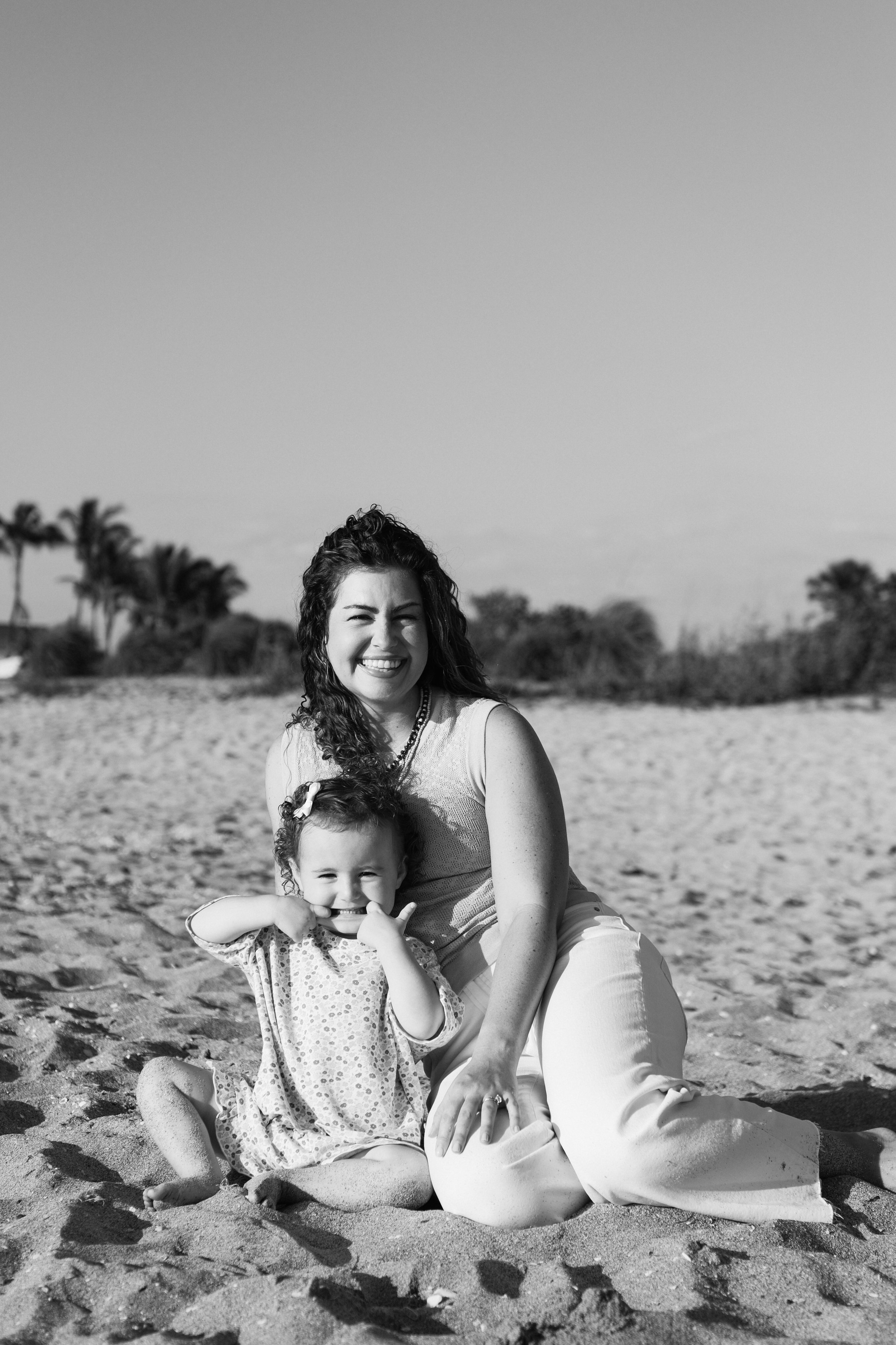 mother-child-beach-photos-venice-florida-sitting-sand-black-and-white-2.jpg