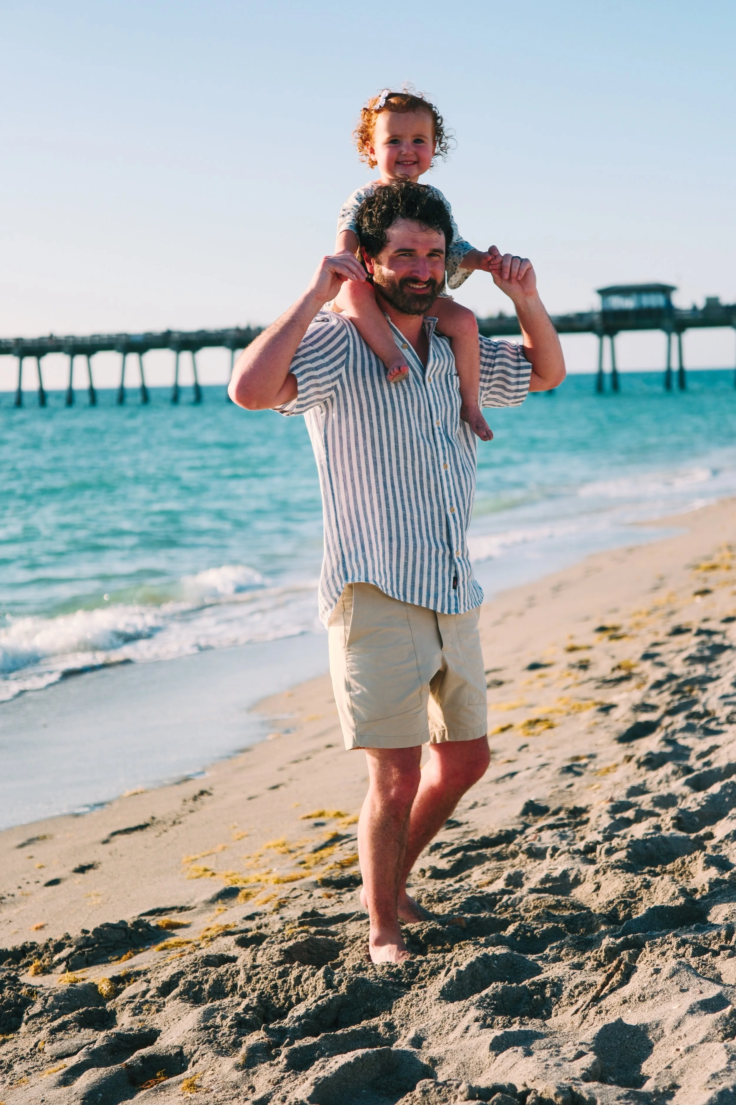 father-daughter-beach-photos-venice-florida-shoulders-film-color-2.jpg