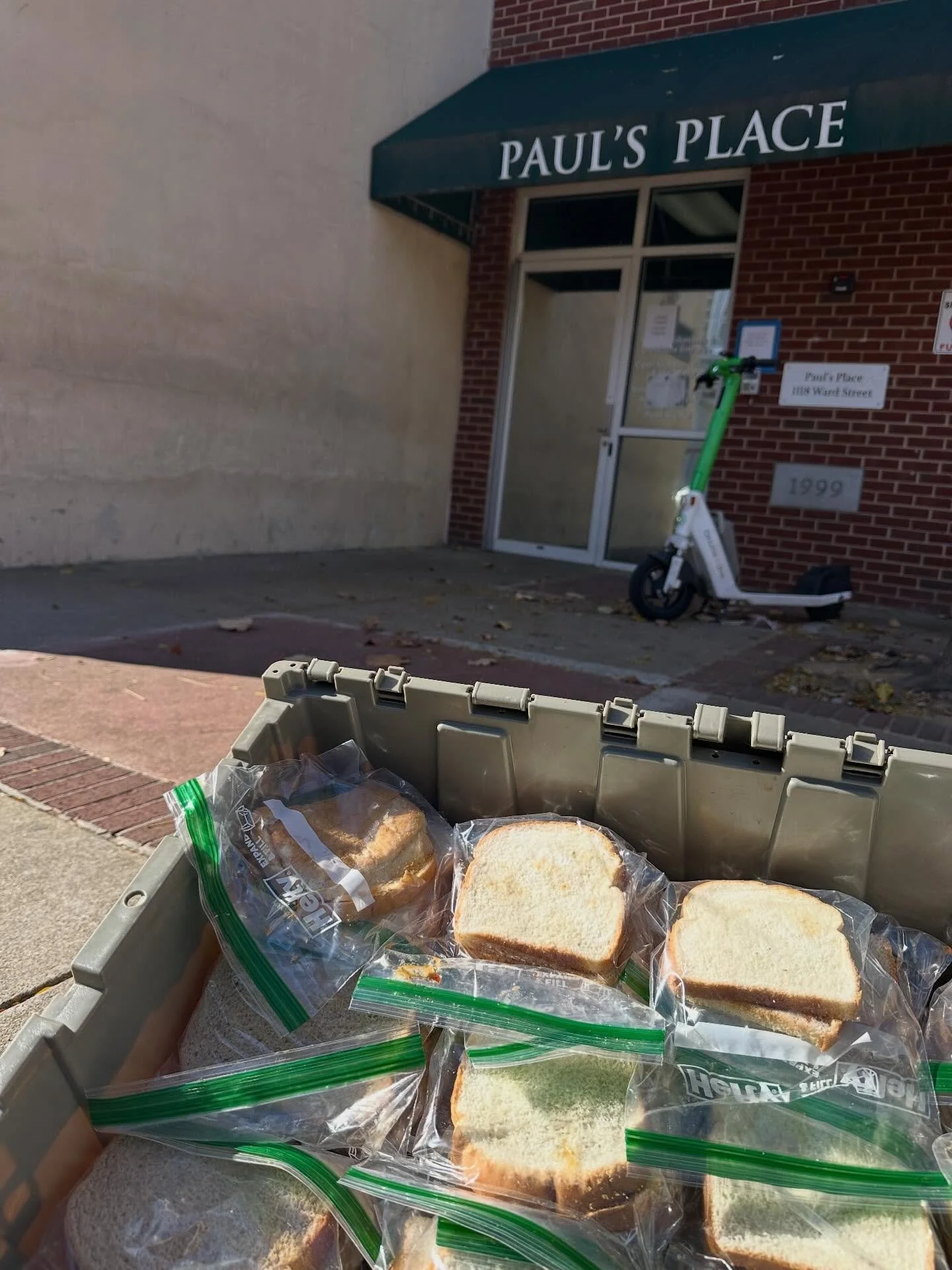Last night, over 40 people helped us make 230 peanut butter and jelly sandwiches that we donated to help feed hungry neighbors at @paulsplacebmore