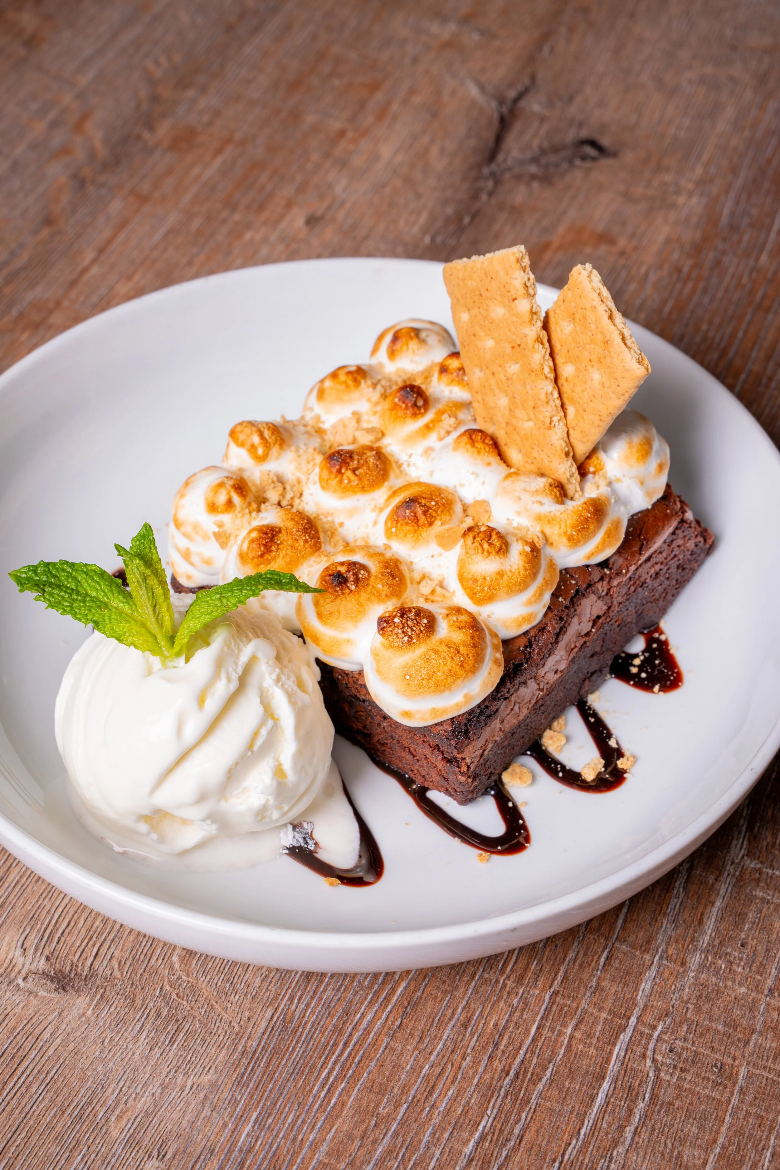 Sweet S’MORES BROWNIE!