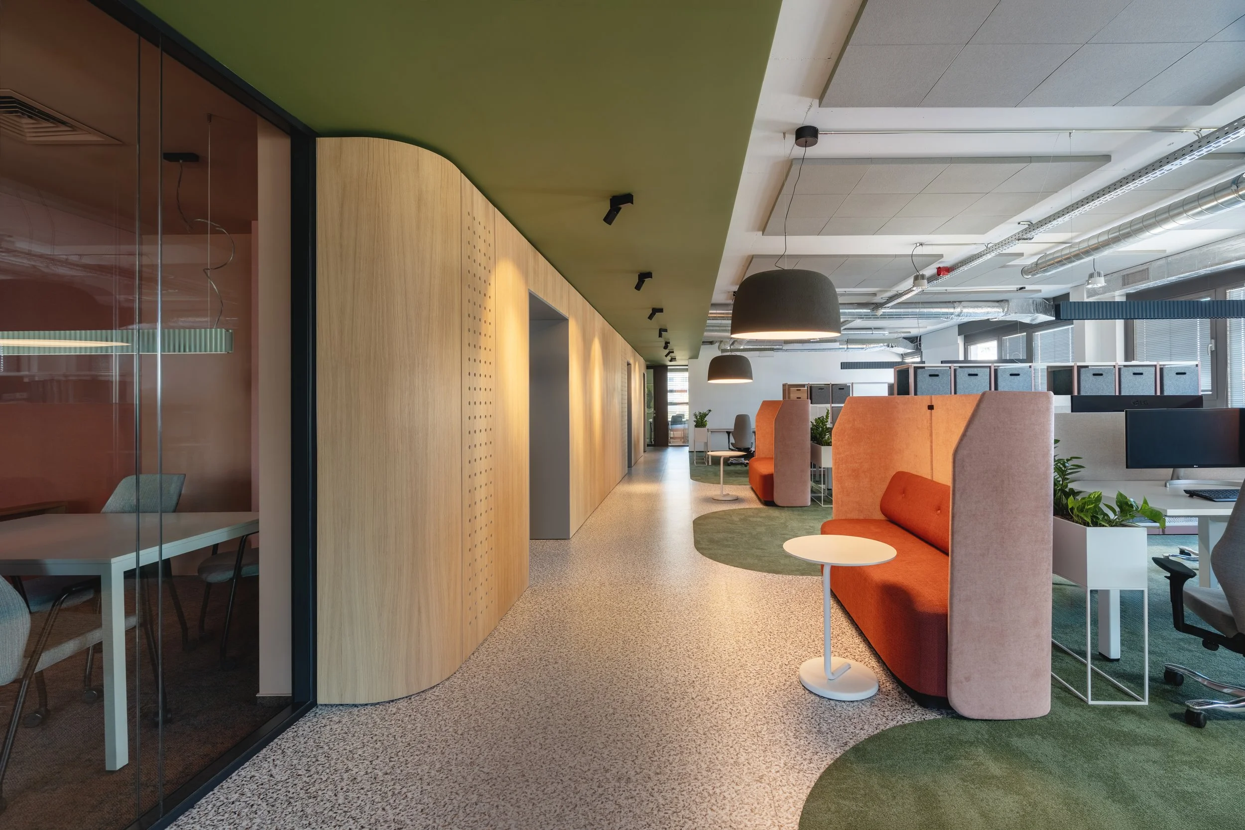United Master Architects_Interior Design_Smartcom Office_3.jpg