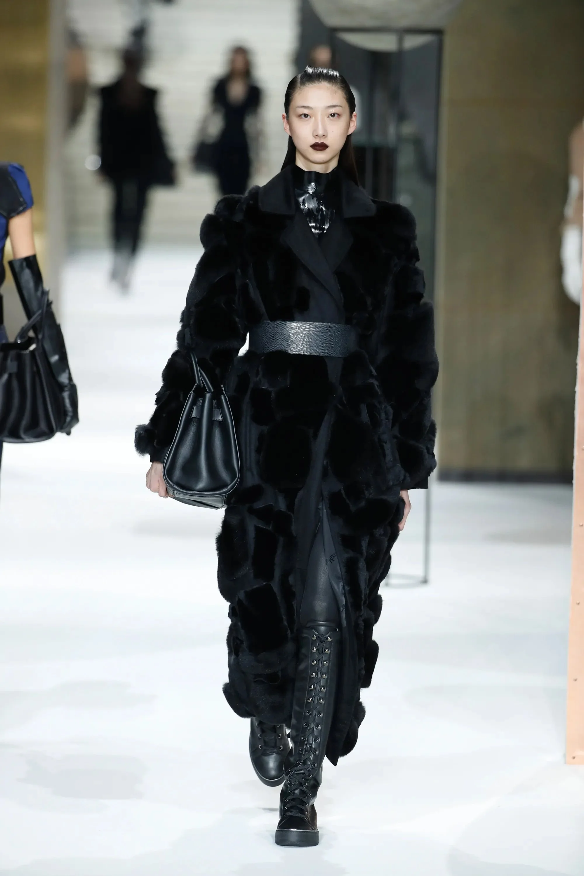 18-max-mara-prefall-2017.jpg.jpg