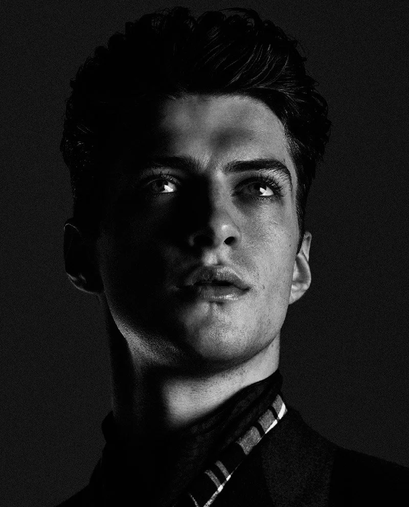 Matthew-Baptiste-by-VanMosseveldeN_fy4.jpg