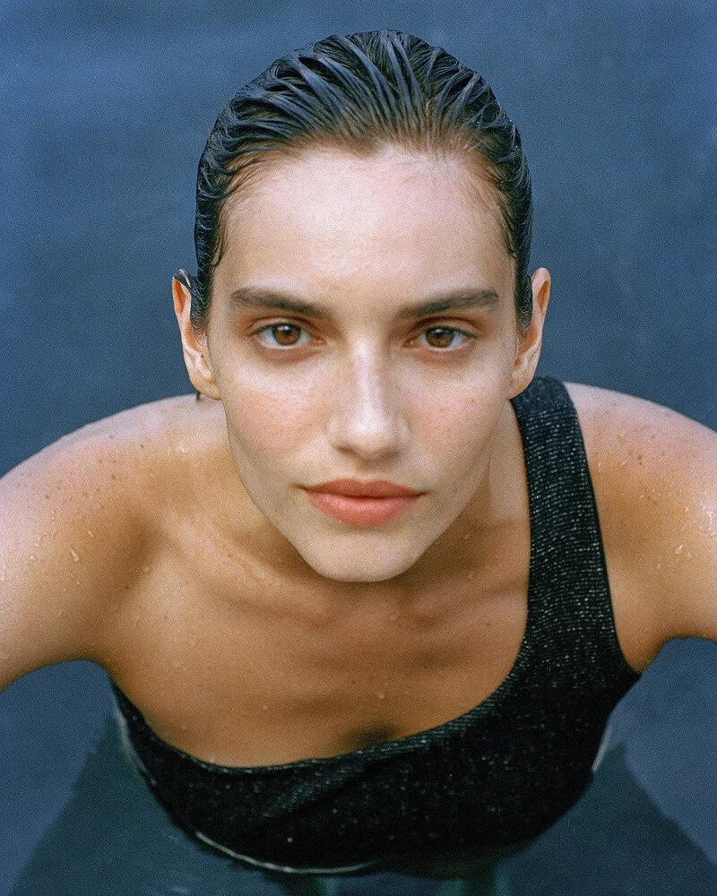 Autumn Suna- HAIR & MAKEUP