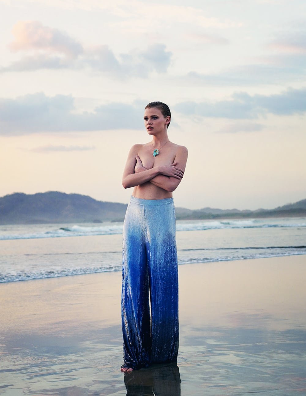 Vogue-Spain-May-2018-Lara-Stone-Bjorn-Iooss-15.jpeg