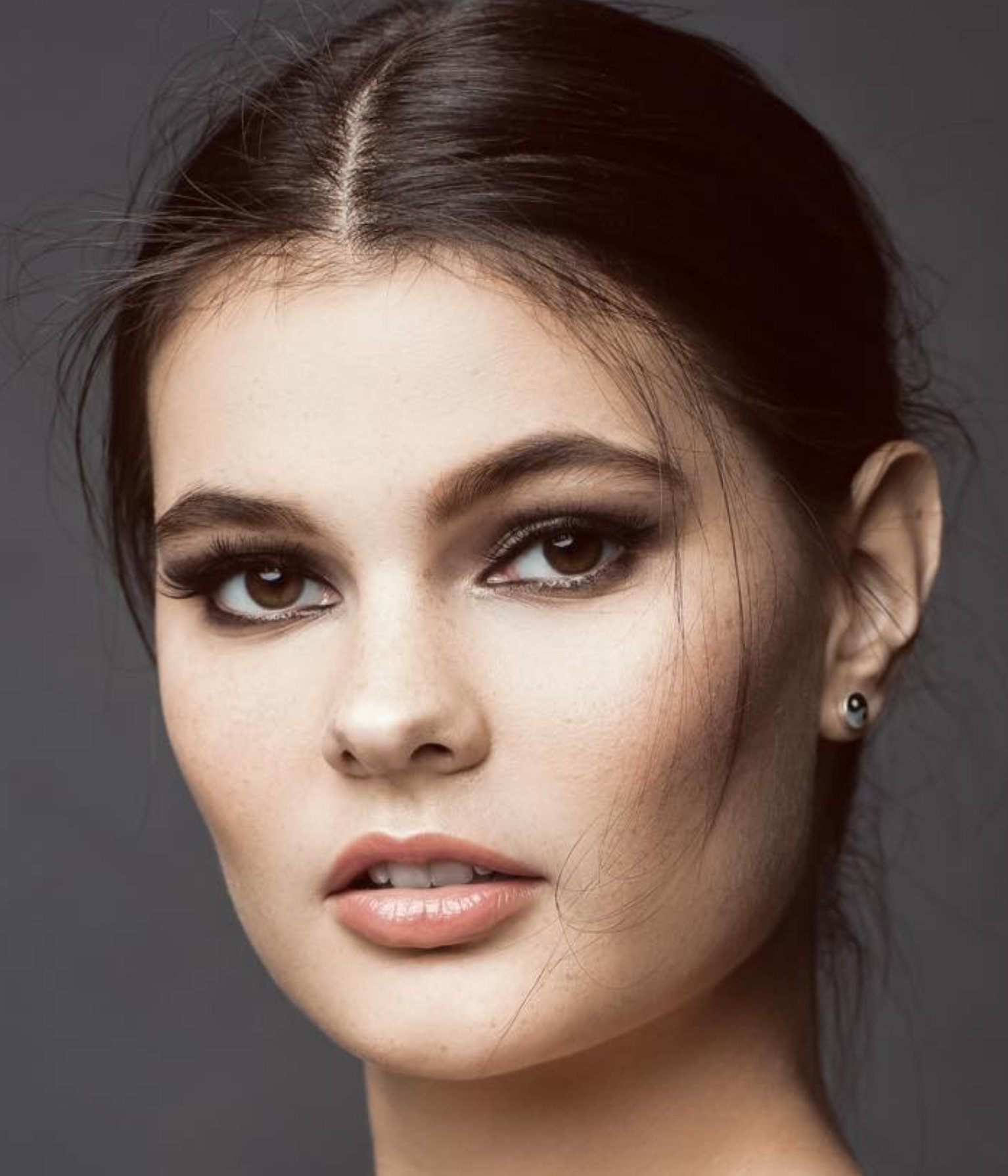 Haley Dani - Makeup Artist