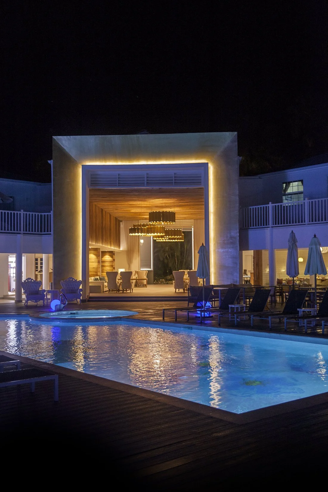 azsj-lobby-night.jpg
