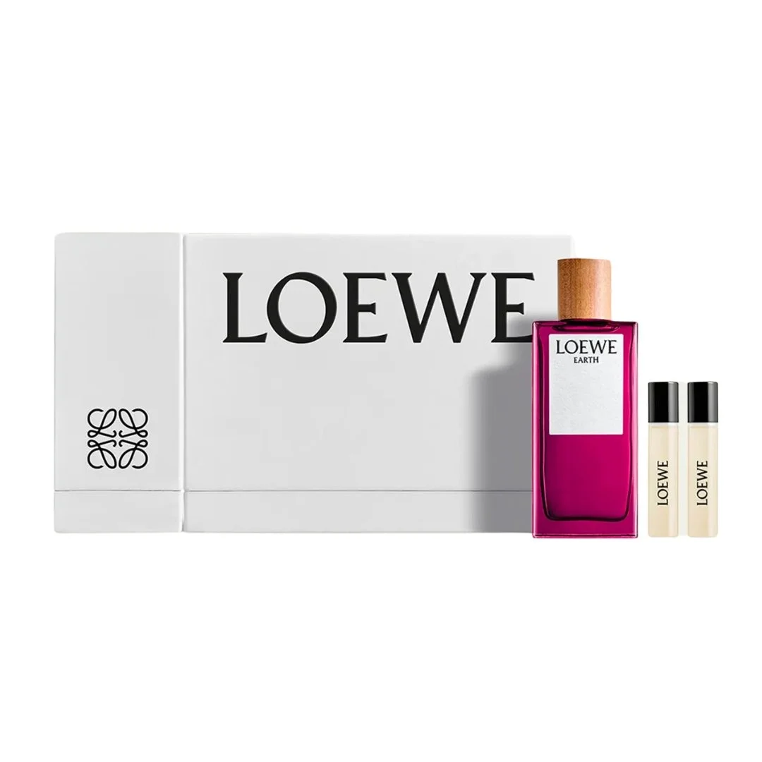Gift-Guide-Gal-With-Everything-Loewe-Perfume-Set.jpg