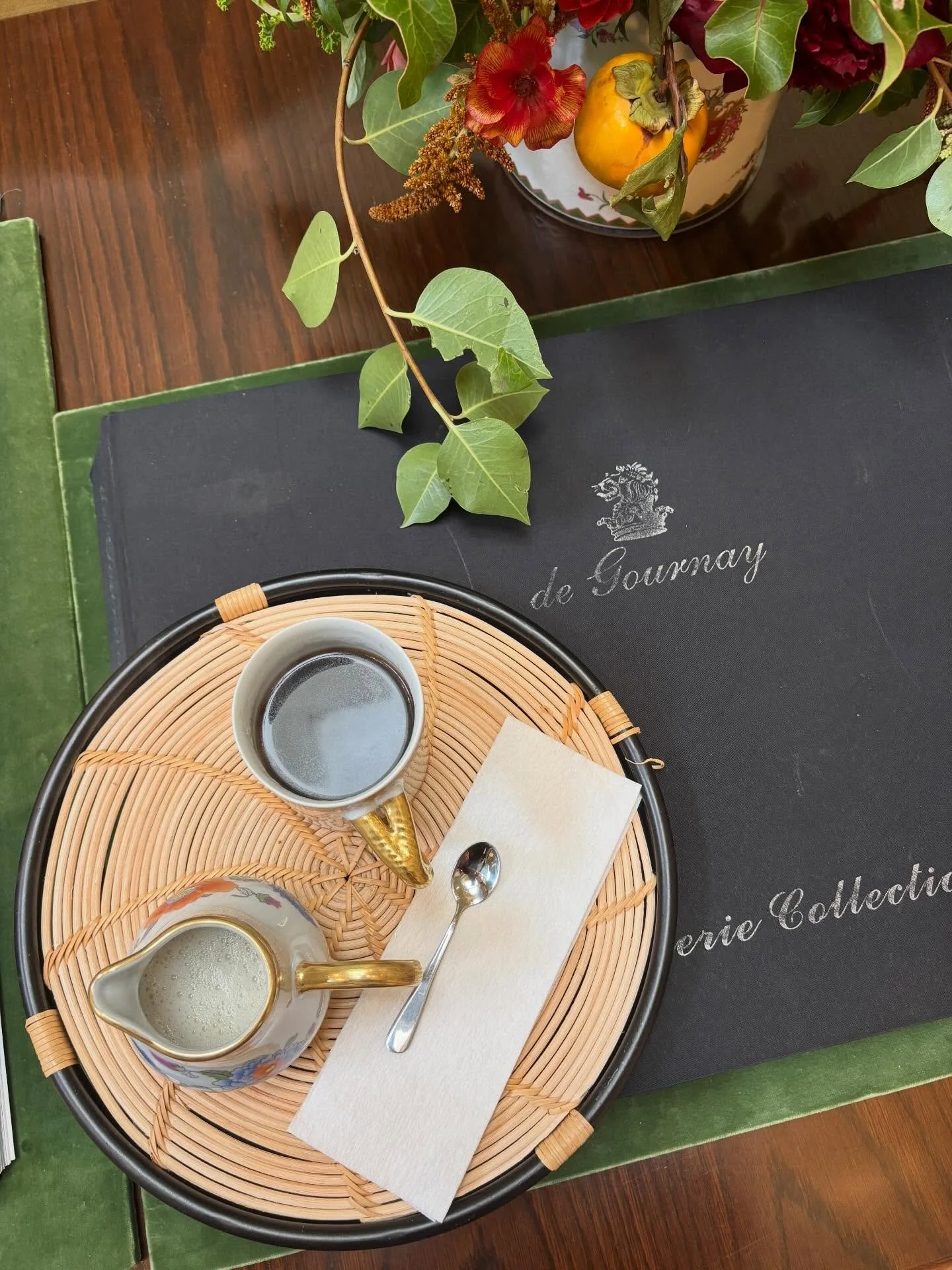 Design is all in the details! ☕️🌿
-
#love #design #details