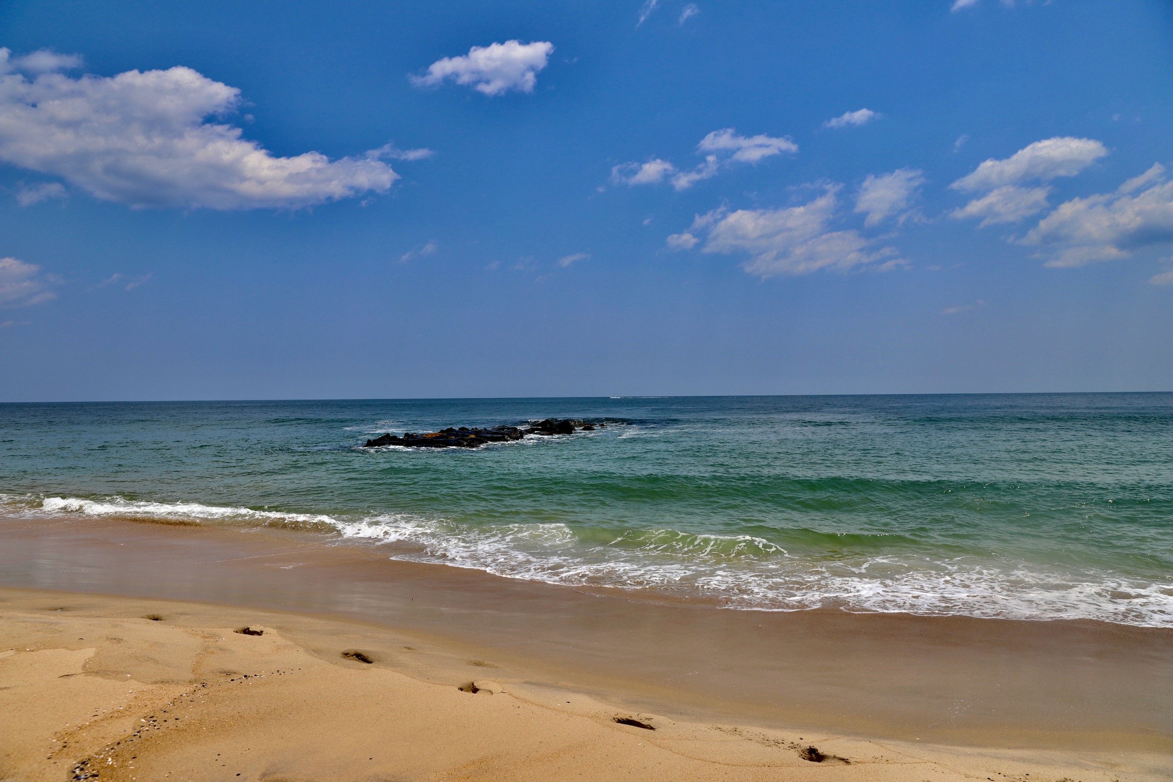Empty Beaches Due To Air Quality