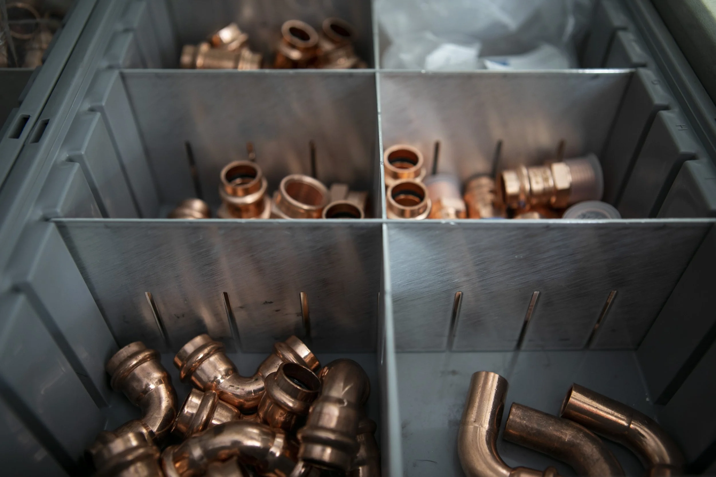 The Local Plumber installs new copper water lines regularly. We keep a wide range of copper pipe fittings on our truck.
