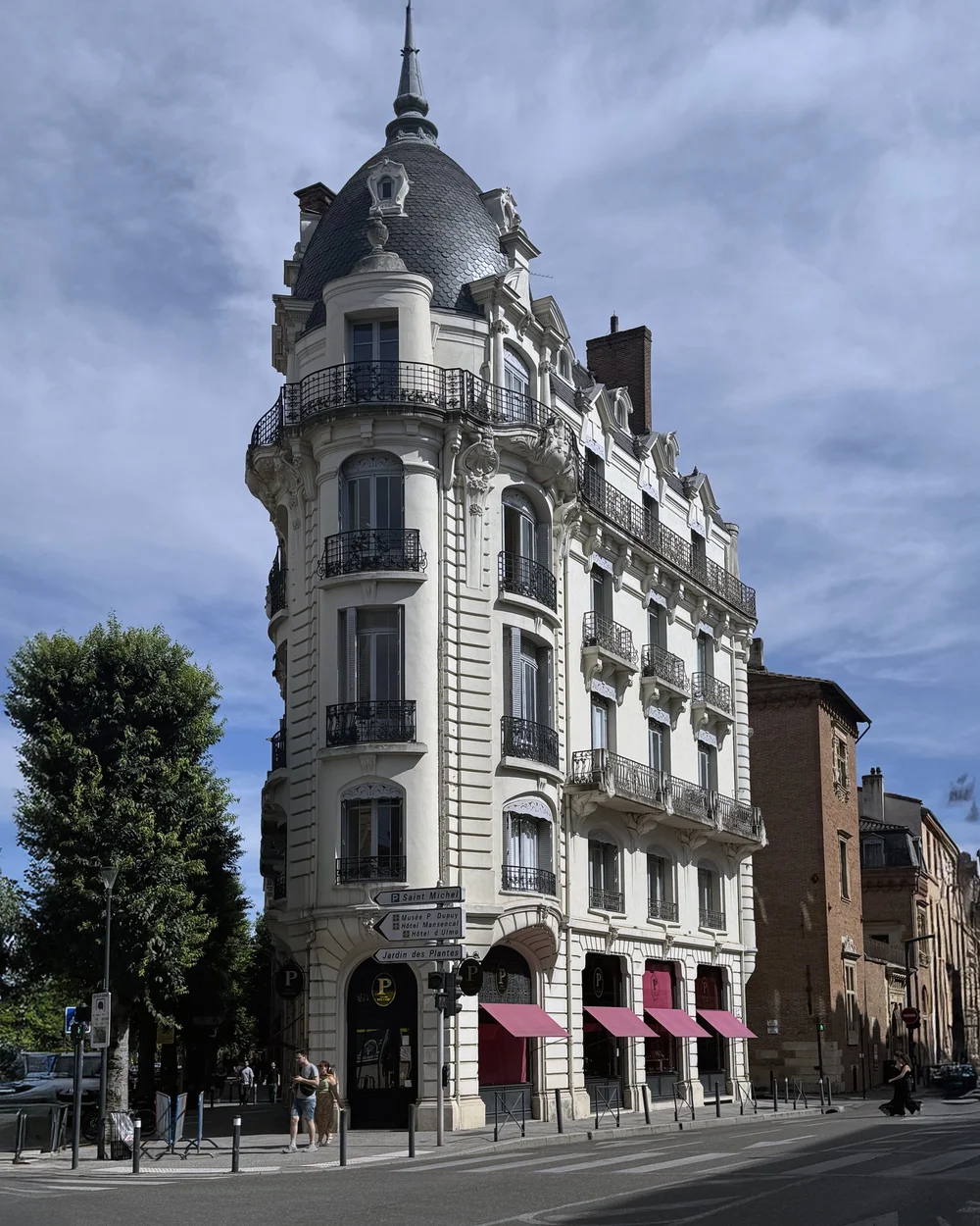 Maison Pillon Facade.jpg