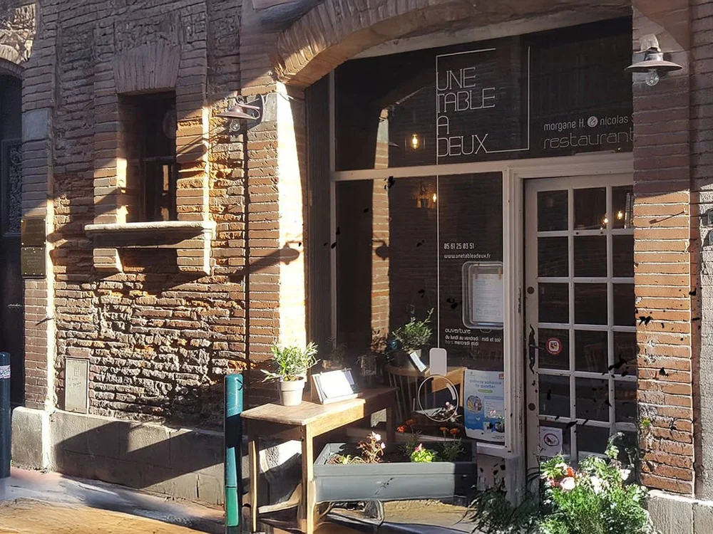 une-table-a-deux-restaurant-facade-toulouse-2025.jpg