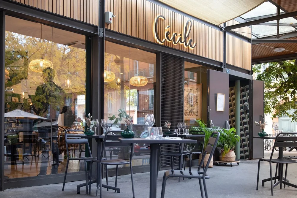 cecile-restaurant-facade-place-des-carmes-toulouse-2025.jpg