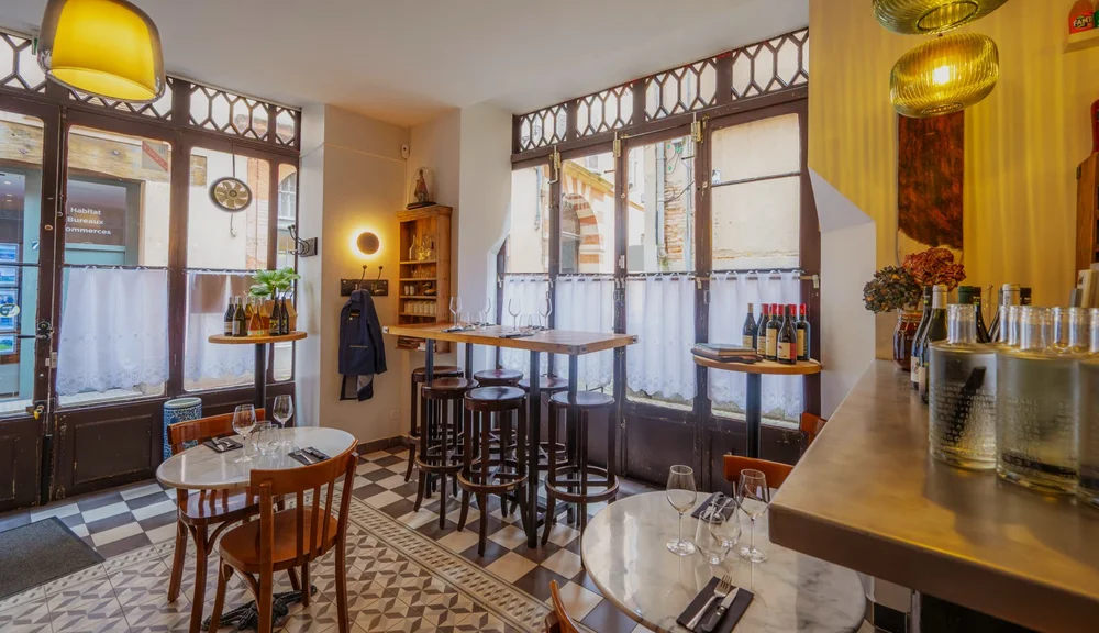 combustible-restaurant-interior-bistrot-design-toulouse-2025.jpeg