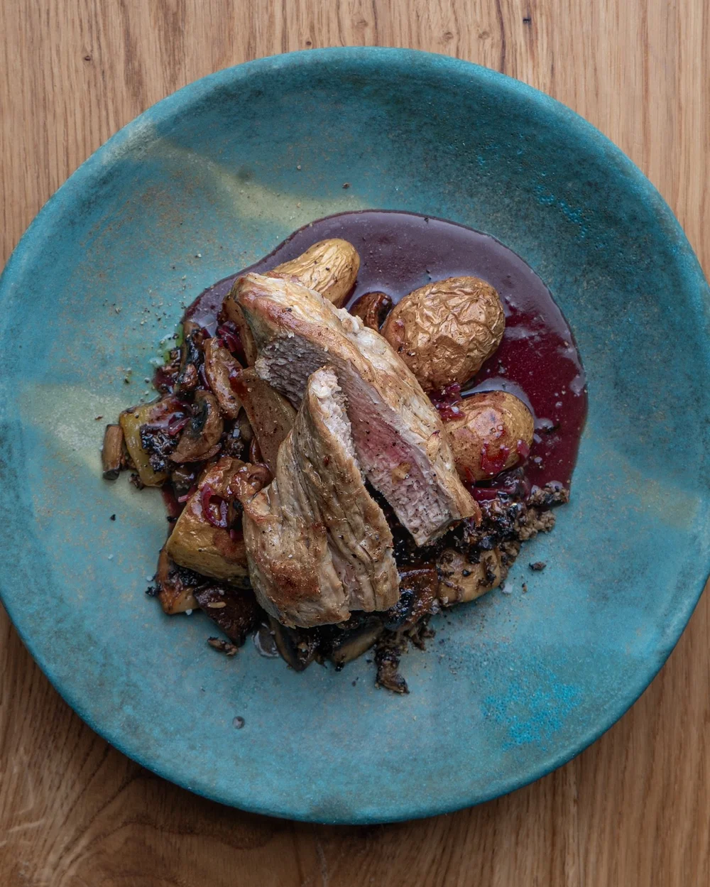 grave-gourmet-lunch-meat-dish.jpg