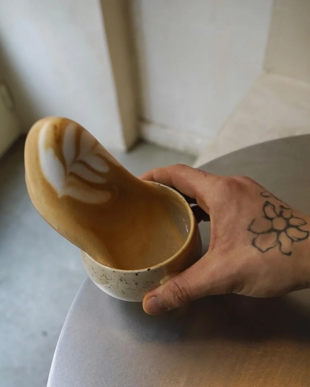 Latte-art-peanut-coffee-shop-toulouse.jpg