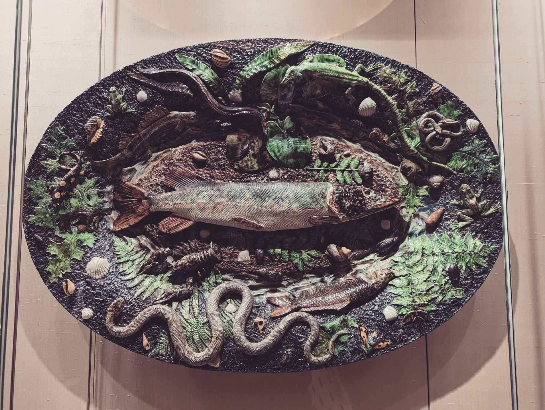 Jewish or not? What is it?

If there's any specialty we have here at Ashreynu, it's seeing everything through a Jewish lens. This fish plate (technically named &quot;Large Platter with Fish&quot;) was spotted at the @metmuseum and we gave it plenty o
