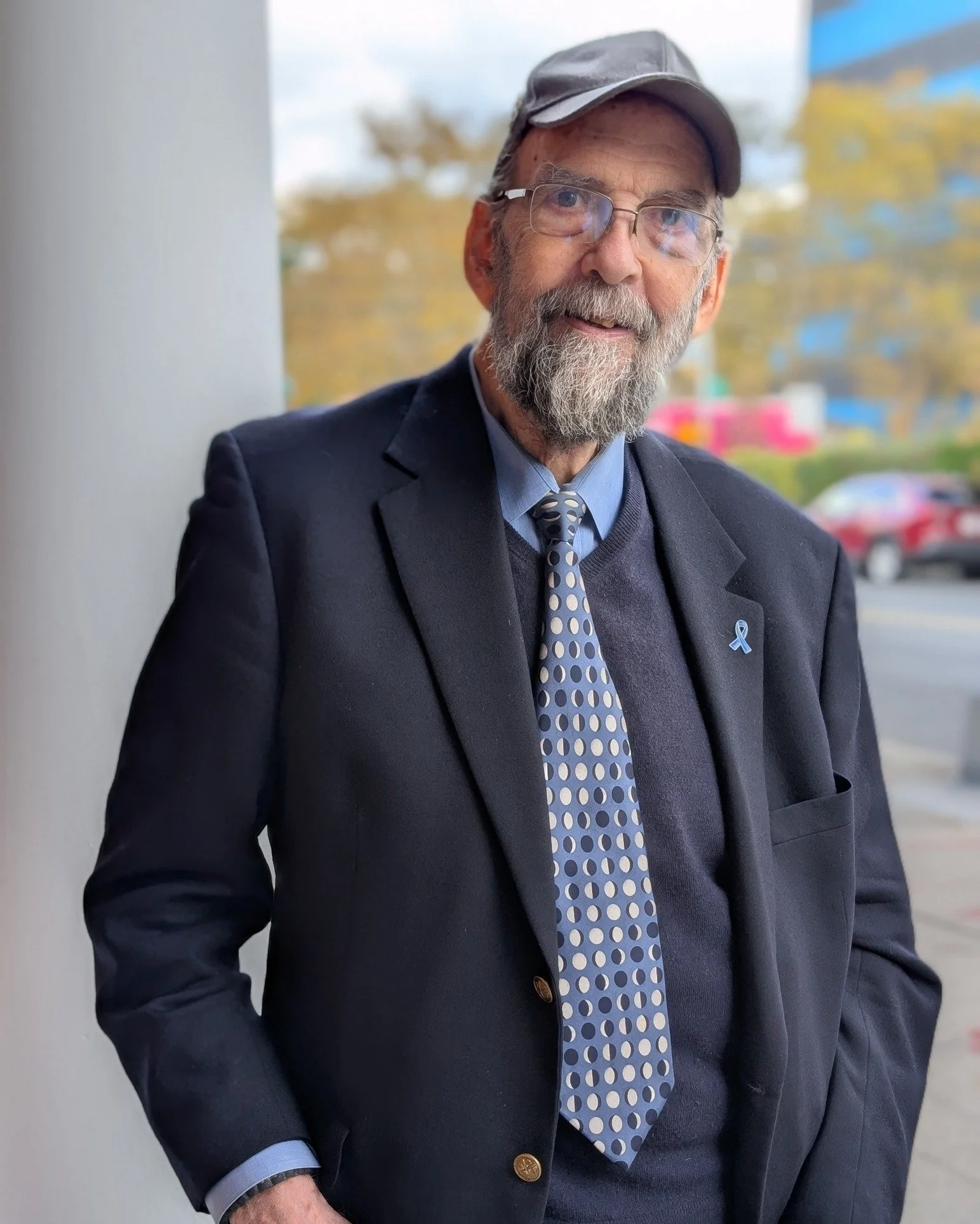 It's Rosh Chodesh Kisleiv, and Jerry is showing up to Shabbat services with his moon tie, special for the occasion! 

In Hebrew, the word for month (chodesh) has the same root as the word for new (chadash). The new Hebrew month starts at the new moon