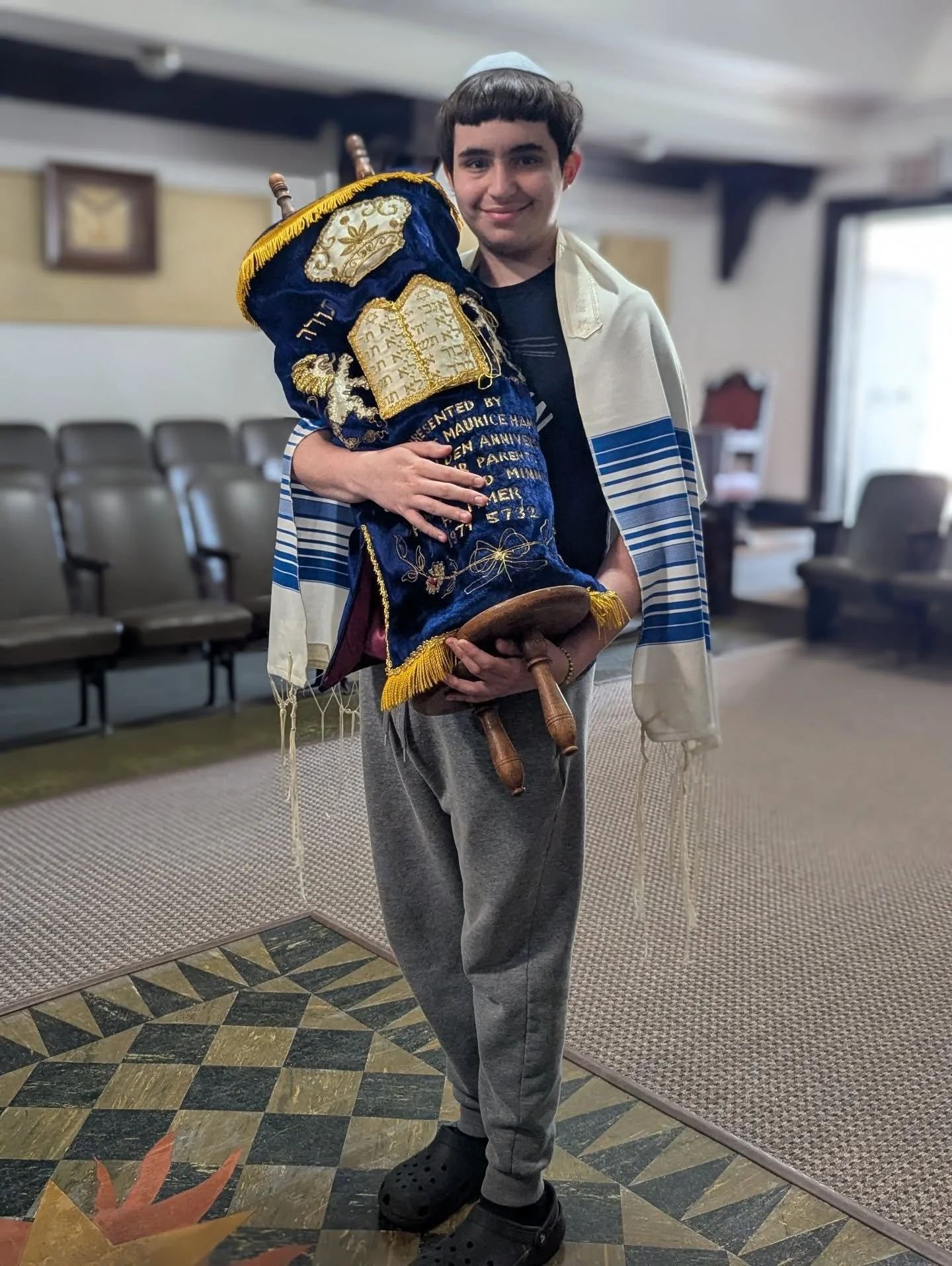 Mazal tov! We are excited to celebrate with Lucas and family tomorrow at 10am. Lucas joins a very special Ashreynu B'nei Mitzvah club of MASKIT students of B'har-B'chukotai

Despite a sports injury that took him out of MASKIT early in the fall, Lucas
