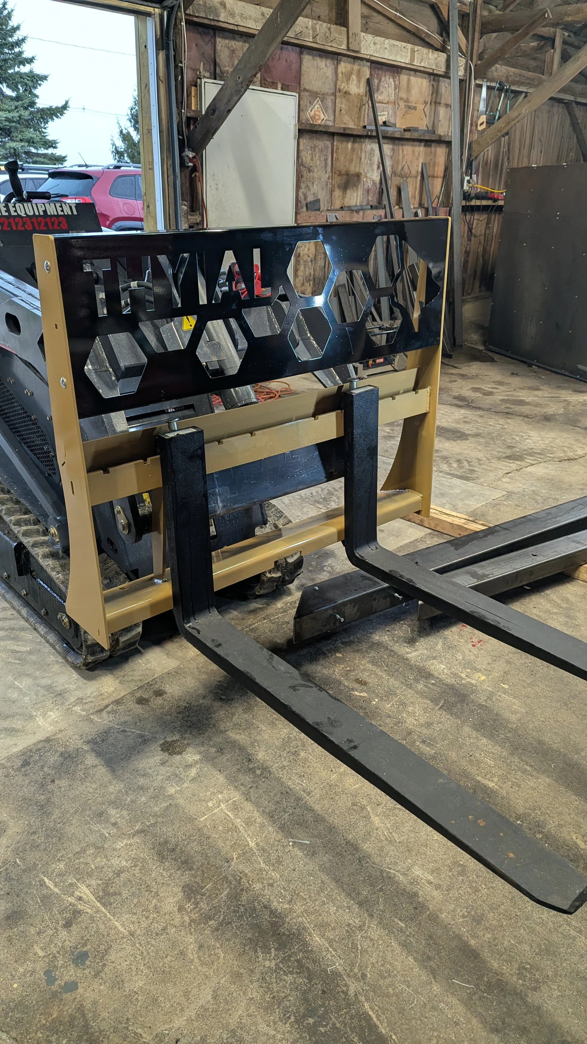 03_fspff_on_gehl_loader_shop_front.jpg