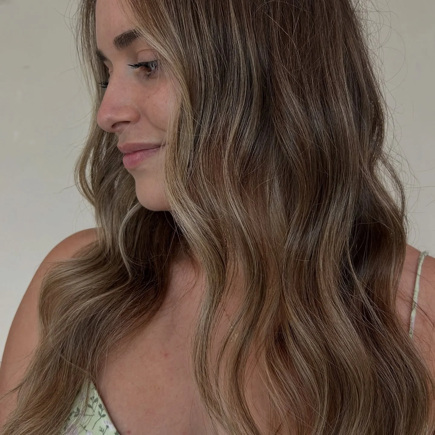 The perfect sun-kissed not-quite-blonde-not-quite-brunette 🐻🤎💛⭐️

Magic done in house by our very own @grownmessyhair