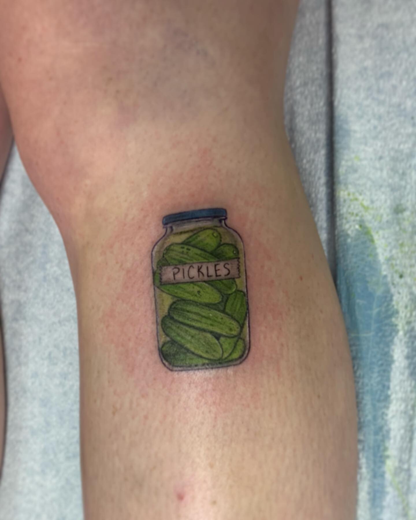 Tiny jar of pickles! I really enjoy making small detailed color pieces. Thanks Mattie! 🥒 💚
.
.
.
.
.
.
#tattoo #colortattoo #tinytattoo #pickles #picklelover #michigantattooers #michigantattooartist #southeastmichigan #detroittattooartist #michigan