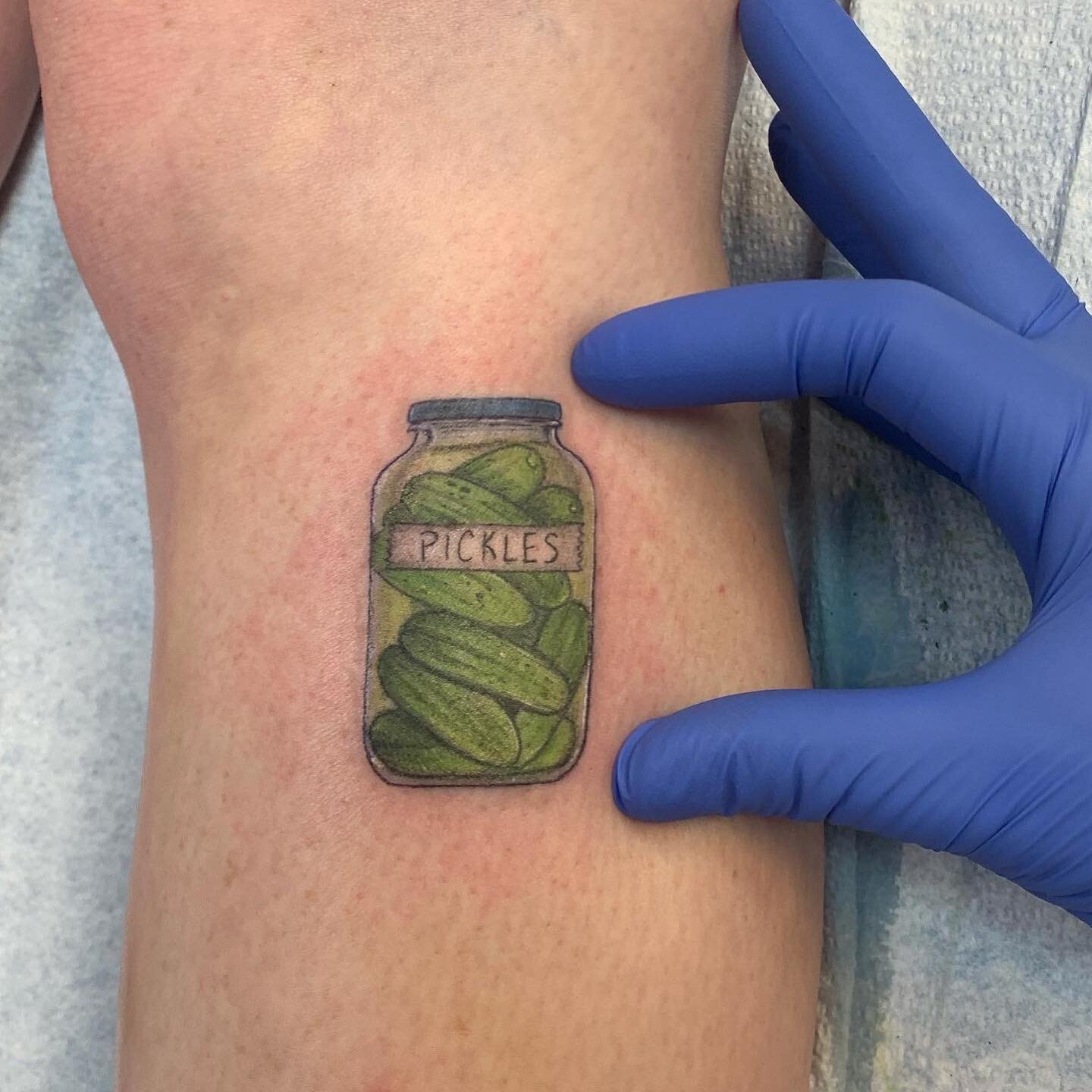 Tiny, tiny jar of pickles by Emily @emilybee_art To book or inquire please email us at gypsykingstattoos@gmail.com .
.
.
.
.
. 
#tattoos #southeastmichigan #southeastmi #mitattooartist #detroittattooartist #MItattoo #tattooshop #pickles #tinytattoo #