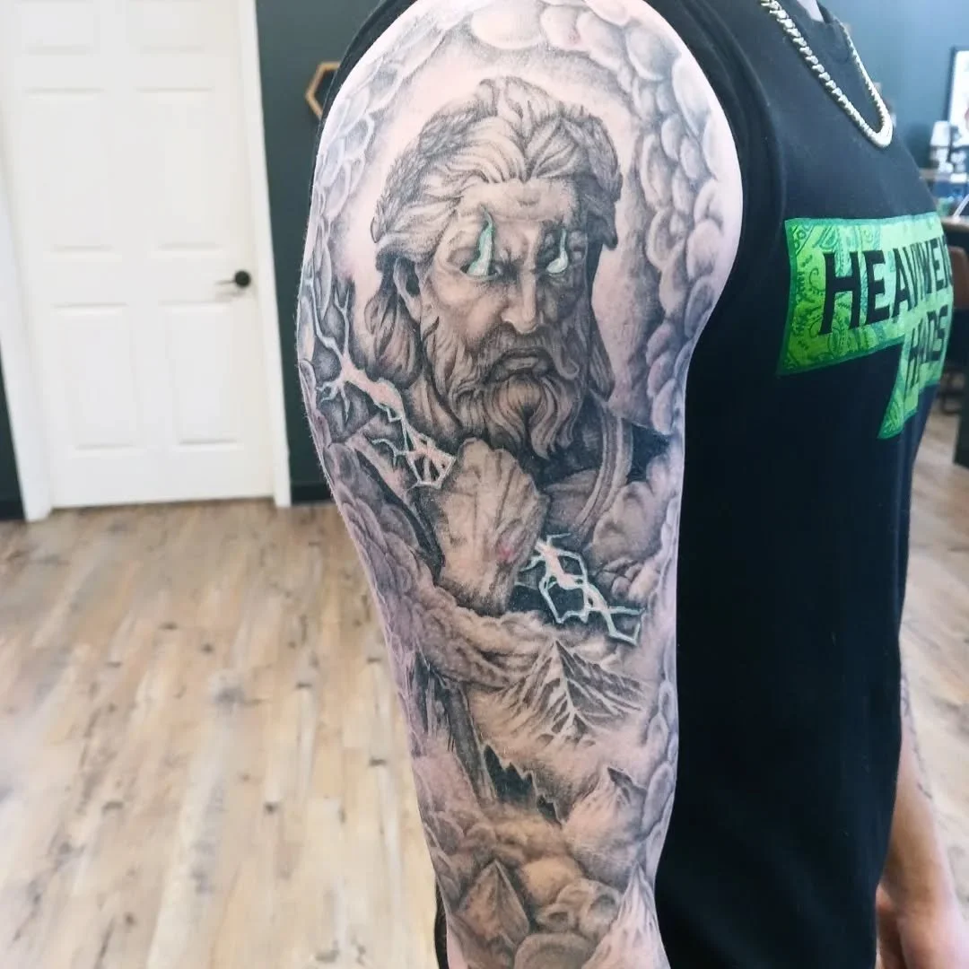 The process of this very fun Zeus quarter sleeve 😌 Healed ---&gt;first session 💚 
.
.
.
.
.
.
.
#tattooartist #tattoo #tattoos #tattooart #artist #tattooing #stippletattoo #bodyart #tattooshop #blackandgreytattoo #blackandgrey #tattoodesign #tattoo