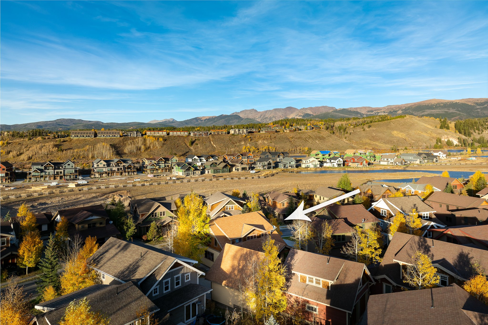 27 Meadow Trail-14.jpg