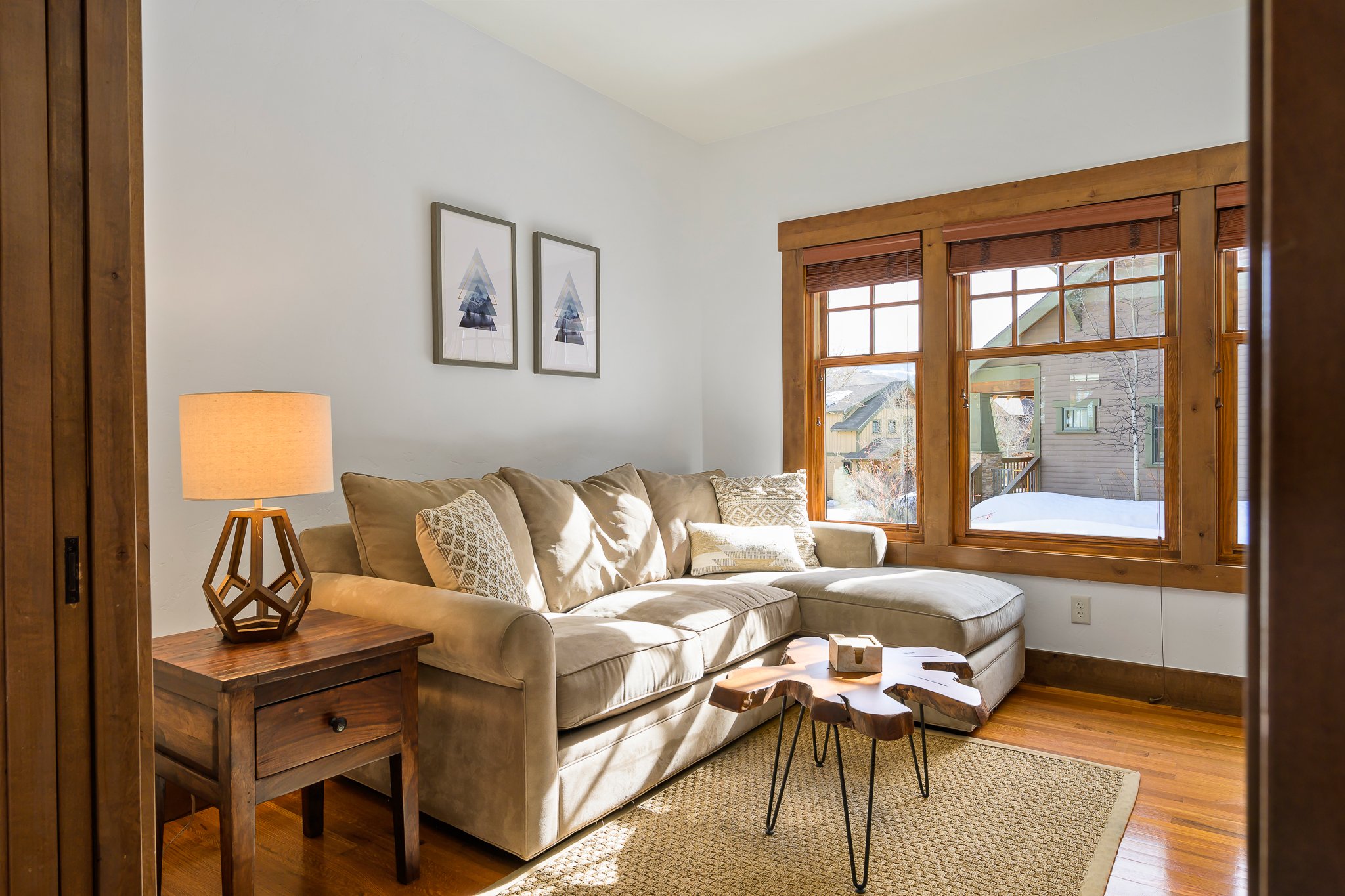 21 Meadow Trail-16.jpg