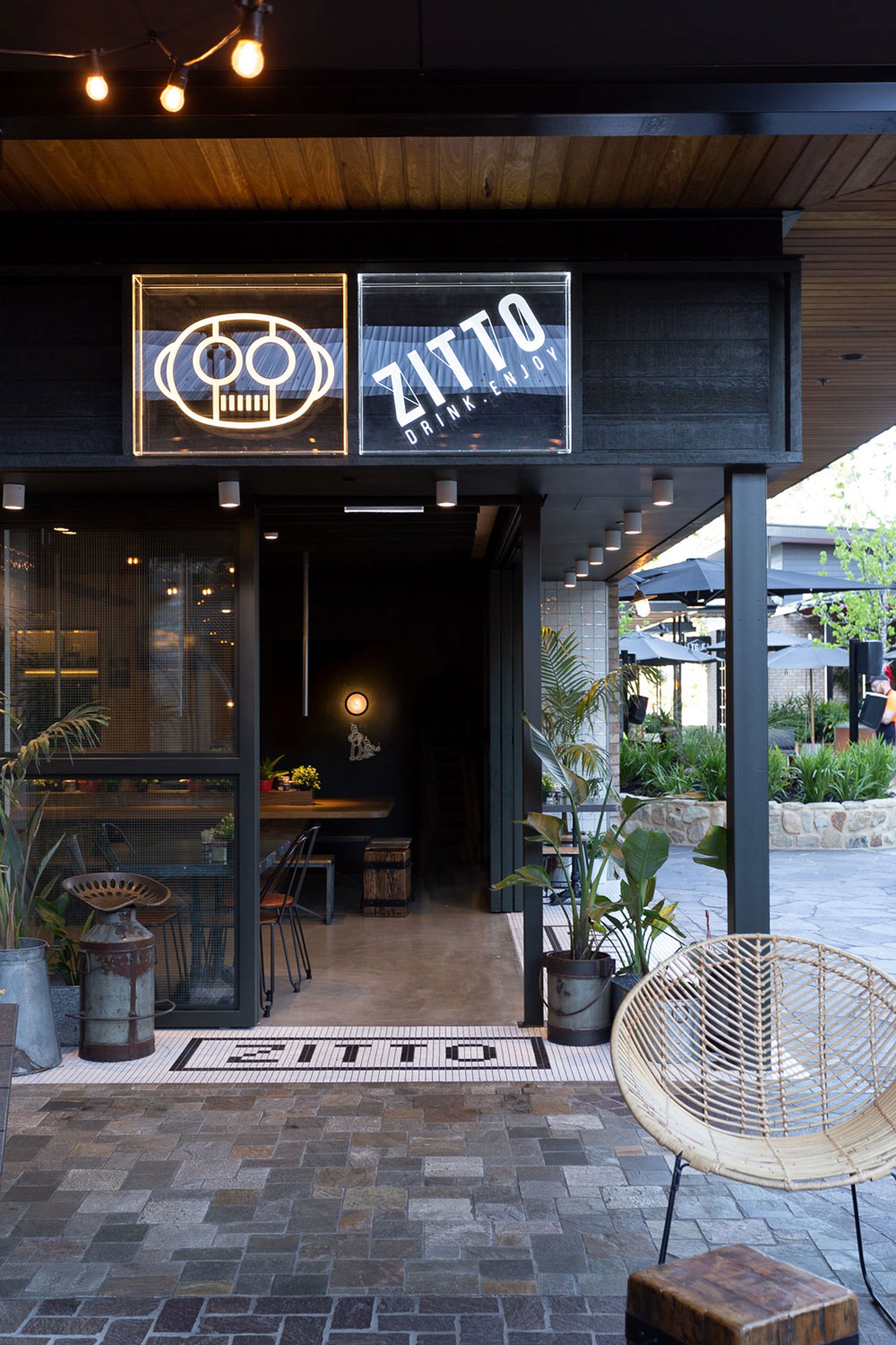 Zitto Tea Tree Plaza | Design by Faculty | Photography by Sarah Laura Design