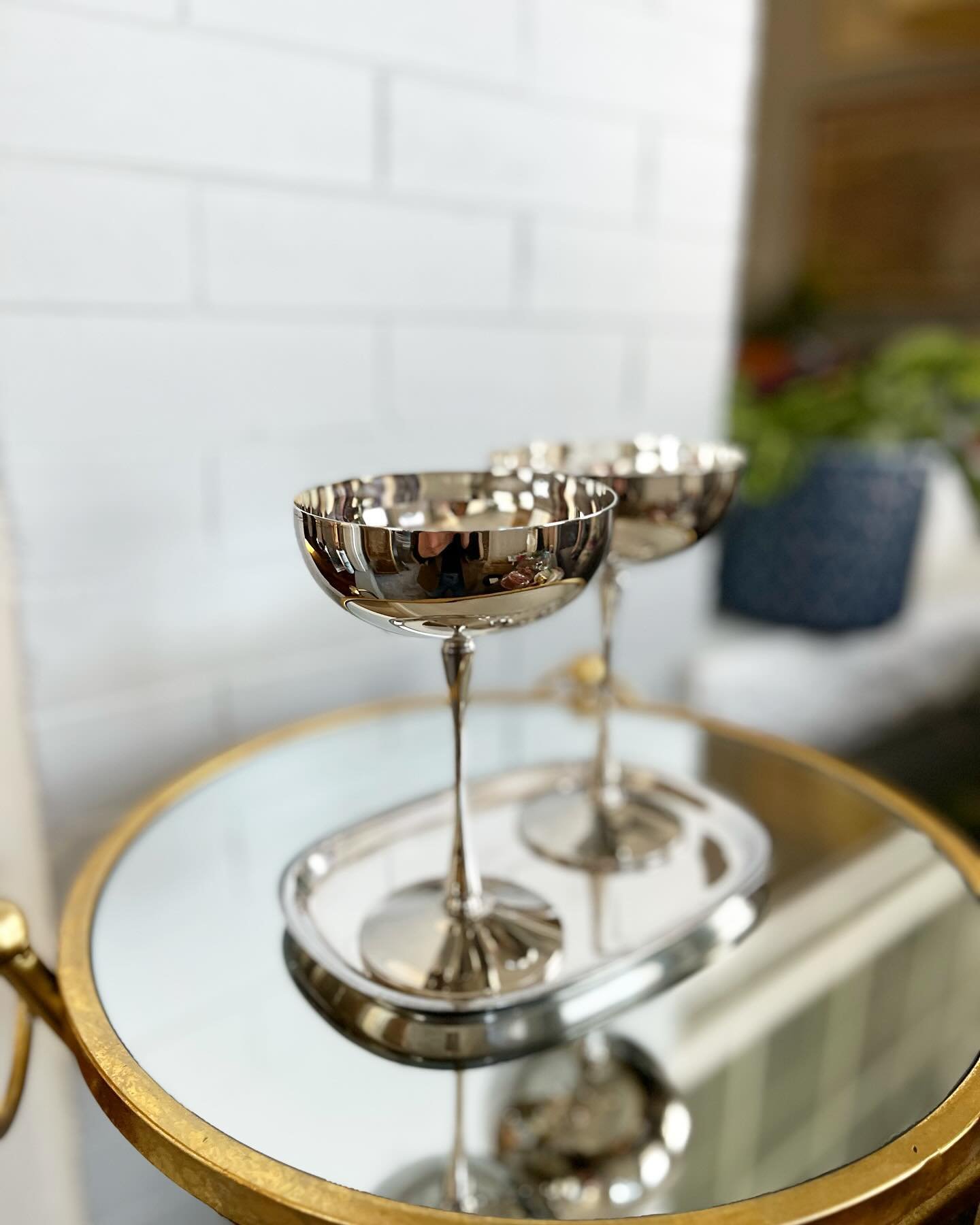 Just came across this lovely and romantic set of Leonard Silverplate Champagne Coupes! 

Available for $40
Silverplate Trey: $20

Vintage items are pre-owned and may show signs of age, love, and character.

- Comment SOLD on item or DM to purchase. 
