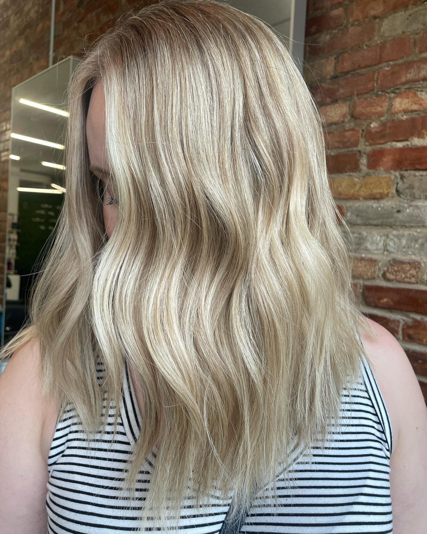 Take me blonder! 🤩
 
I love maintaining some of the warmth to keep things bright for the summer ✨☀️ 

Come see me in the studio! 

Dm, call or book through the link in my bio ✨

#torontohair #torontoblonde #torontoblondehair #toronothairstylist #tor