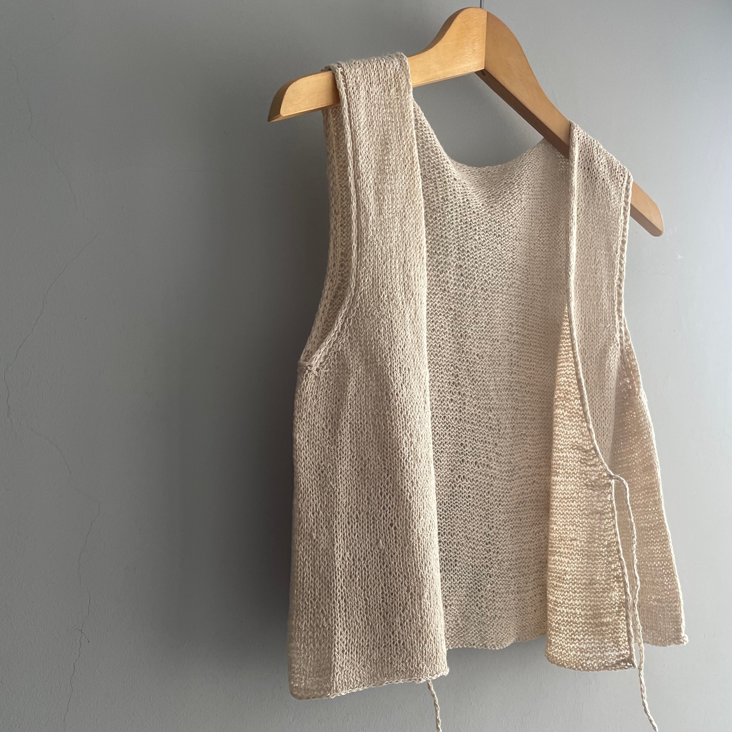 Minimalist Vest Sample 1-2.jpeg