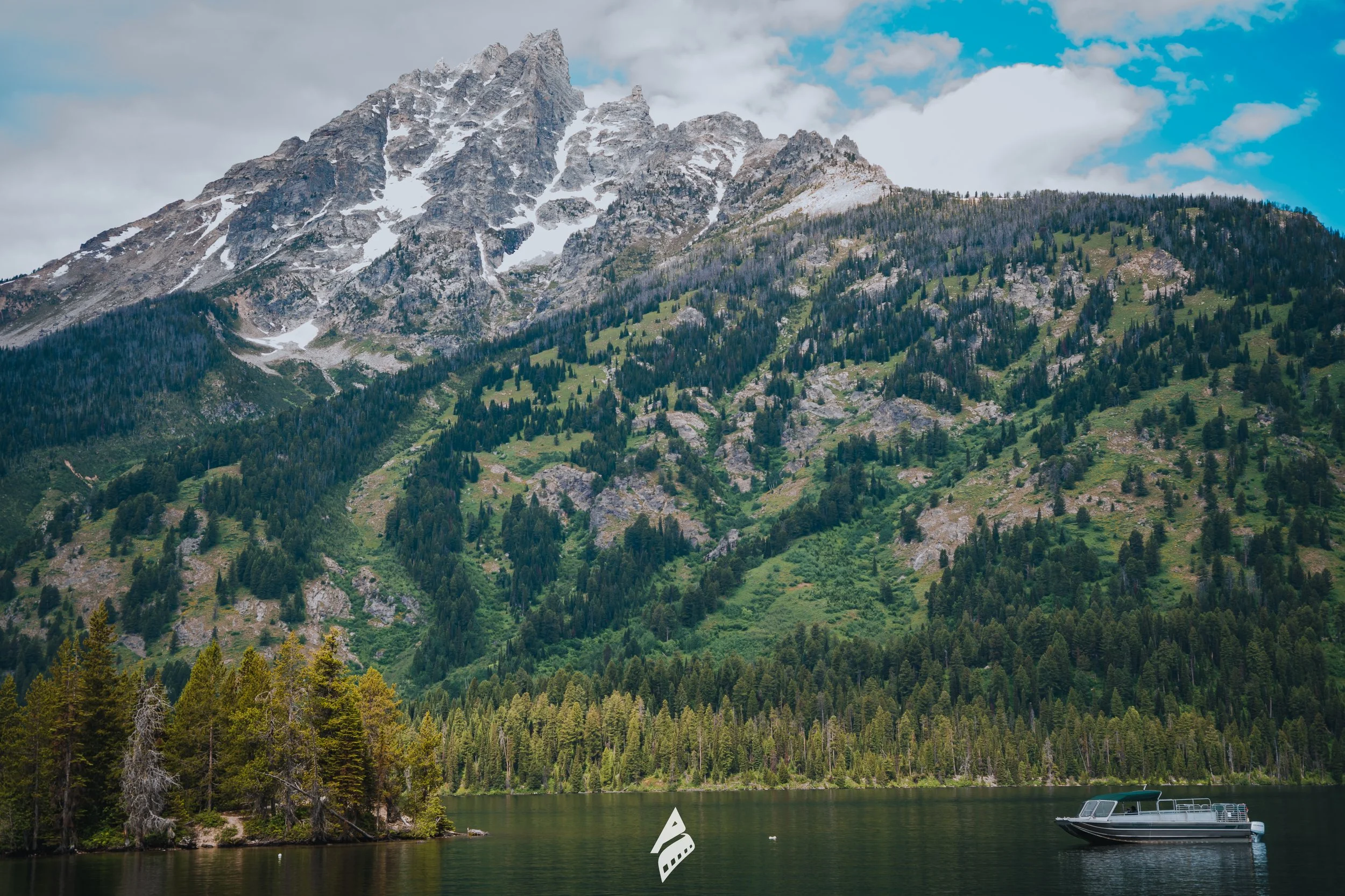 Nature Mountains Forested Slopes DSC01577.jpg