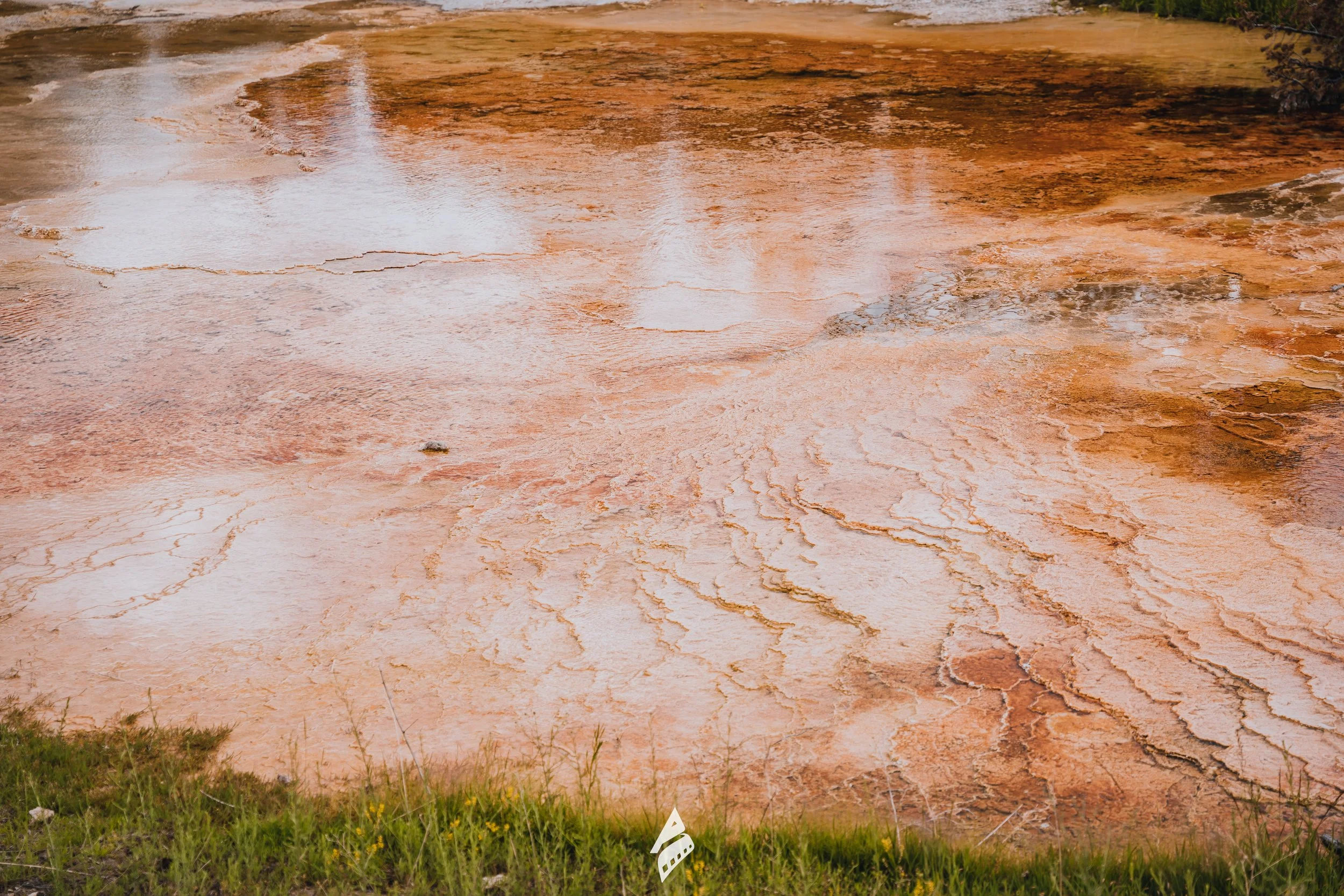 Nature Hot Springs Amber Mineral Patterns DSC02002.jpg