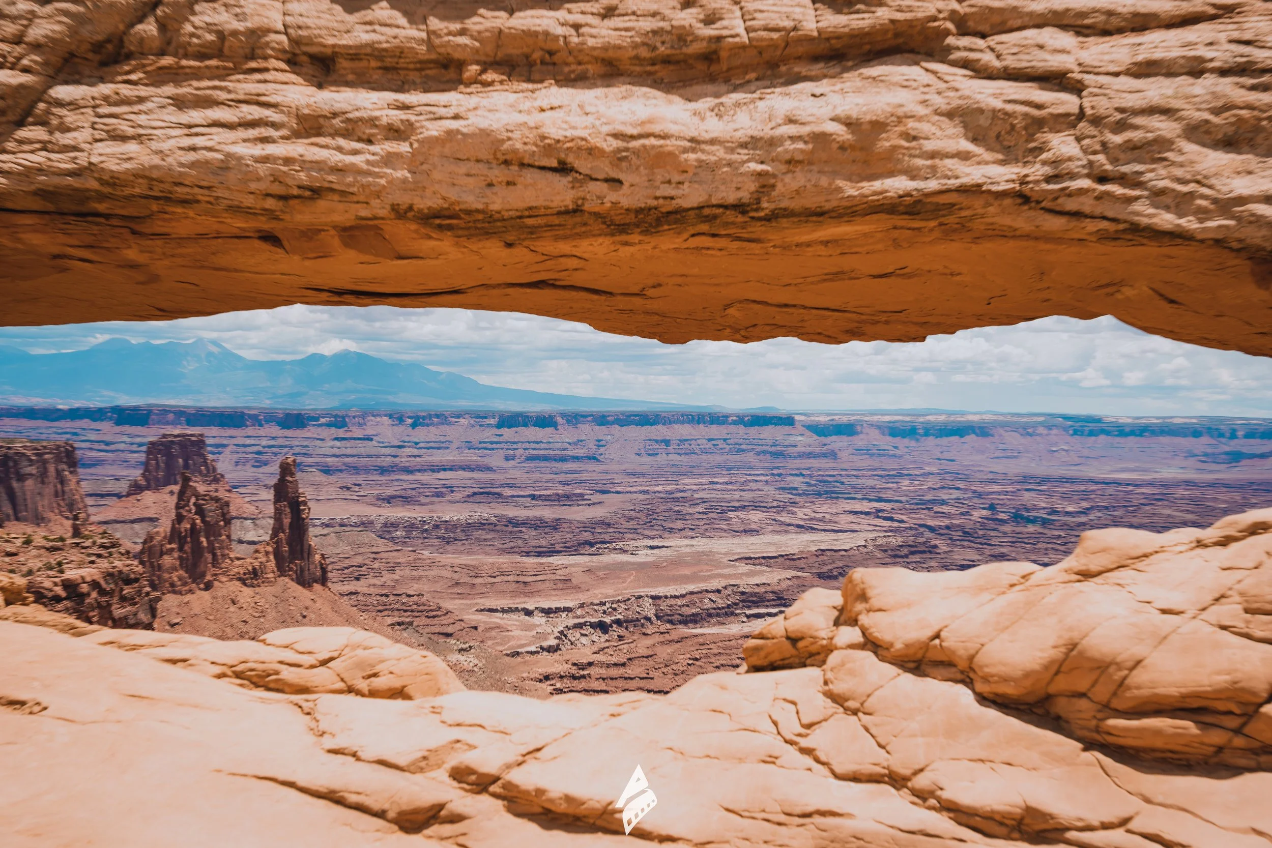 Nature Canyons Arch Framed View DSC02099.jpg