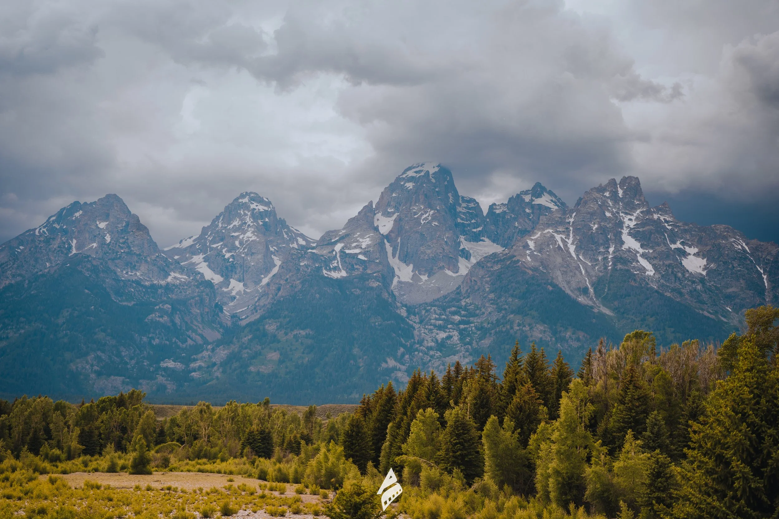 Nature Mountains Storm Clouds Over Peaks DSC01781.jpg