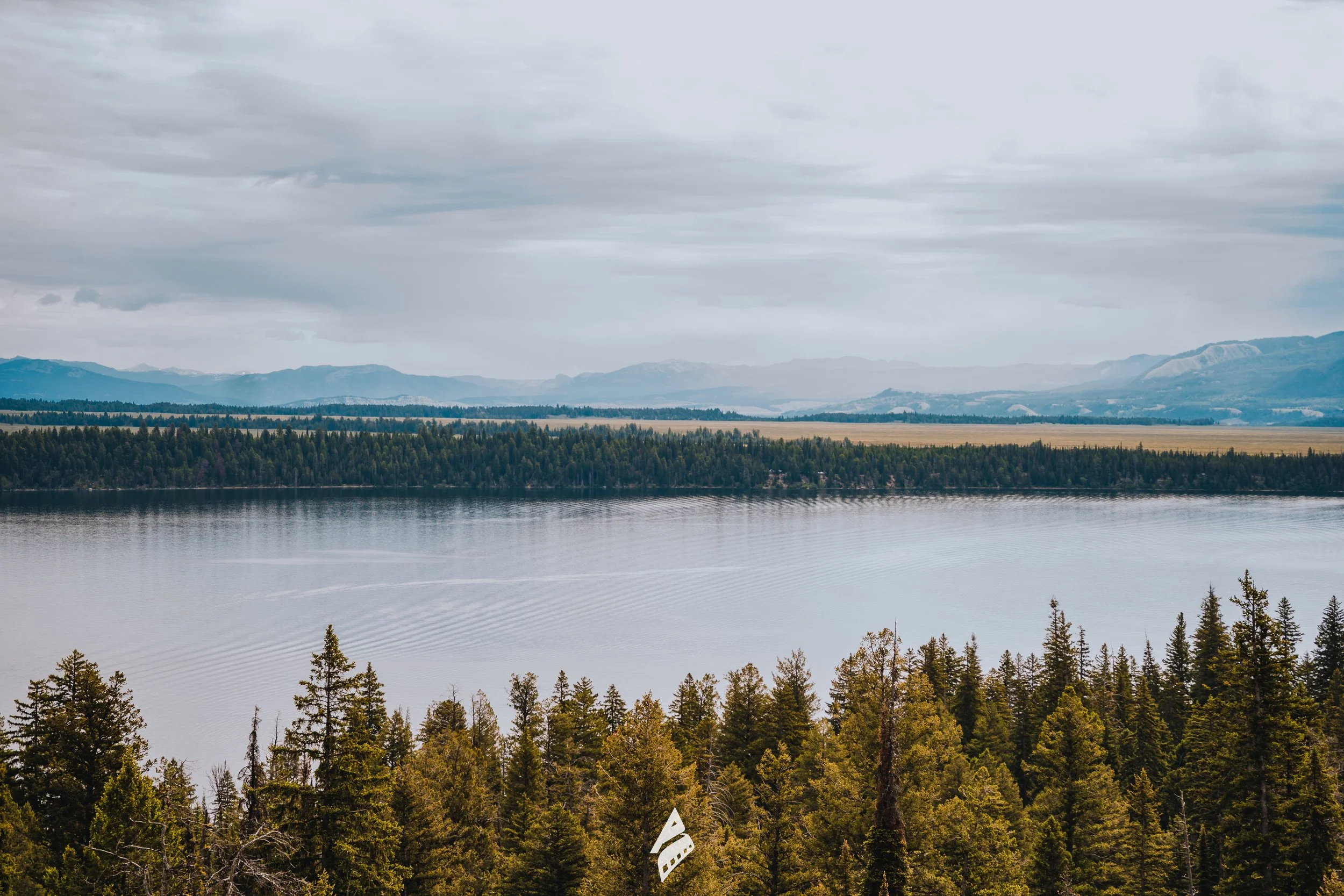 Nature Lakes Forest And Lake Panorama DSC01674.jpg