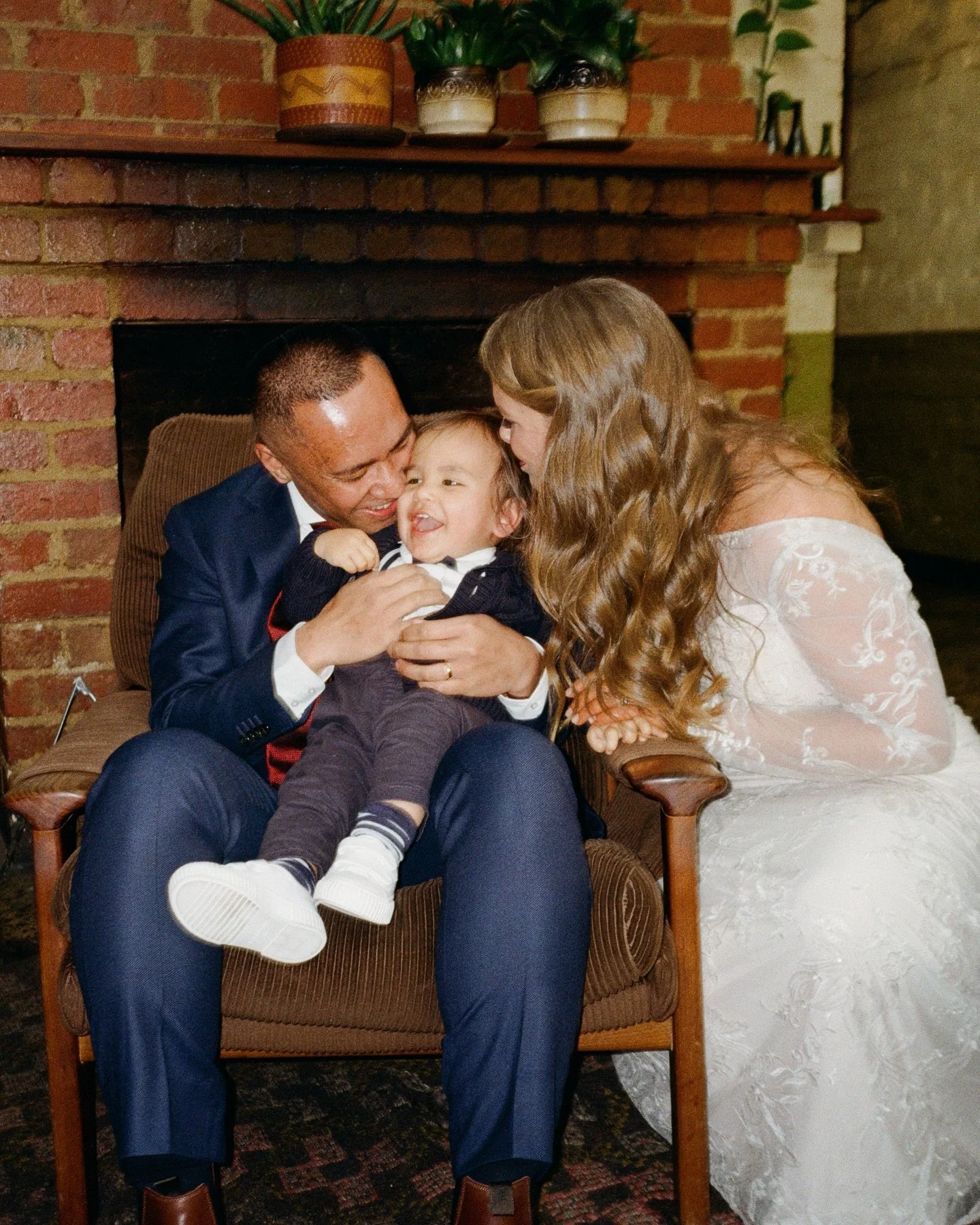 35mm photographs are always for me perfect for capturing the fleeting moments of a wedding day. Family photos like this are always so special. Some people can be intimidated by a large camera in their face, but when it&rsquo;s a small point and shoot
