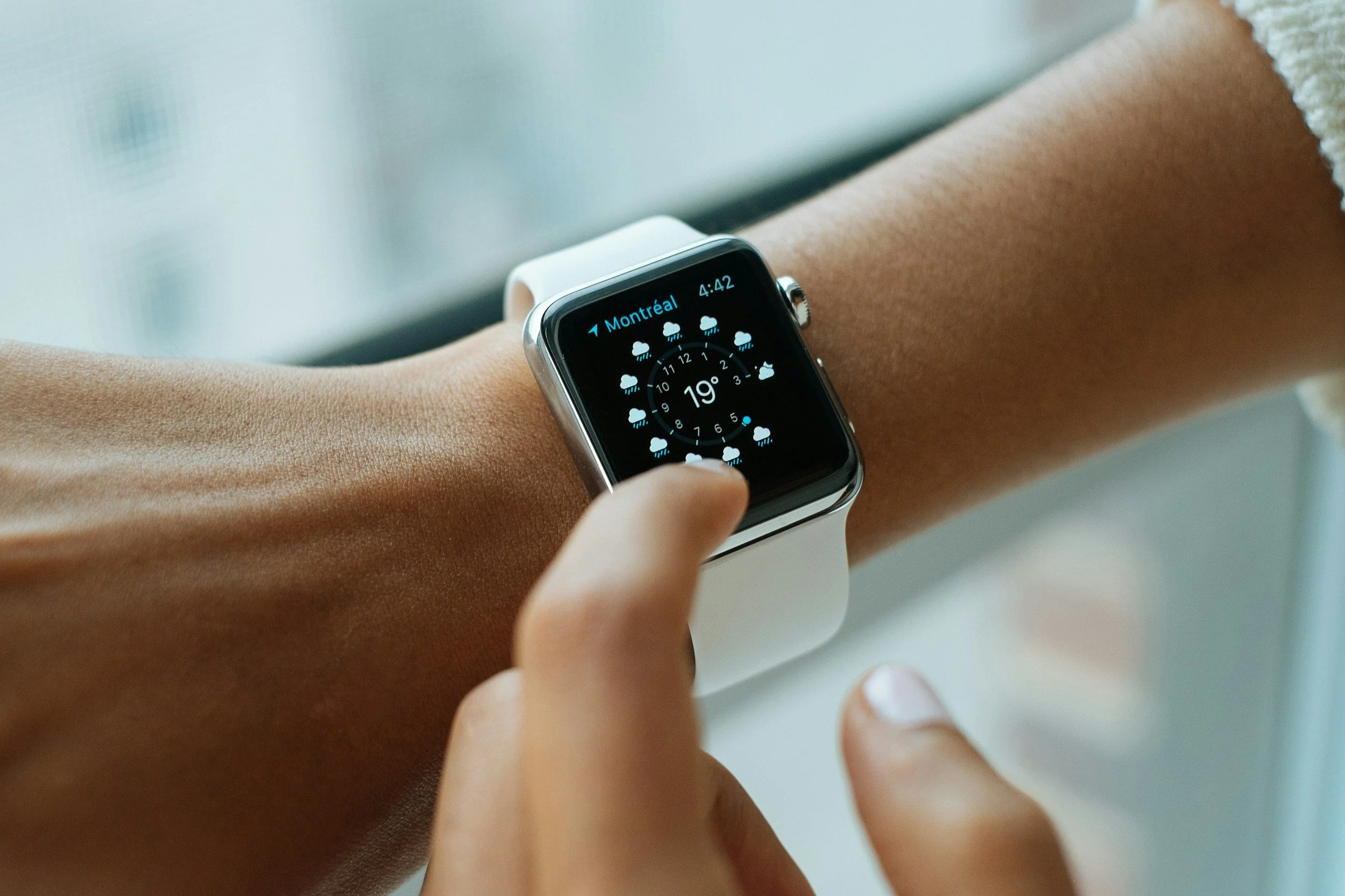 Leadership presence in the age of notifications