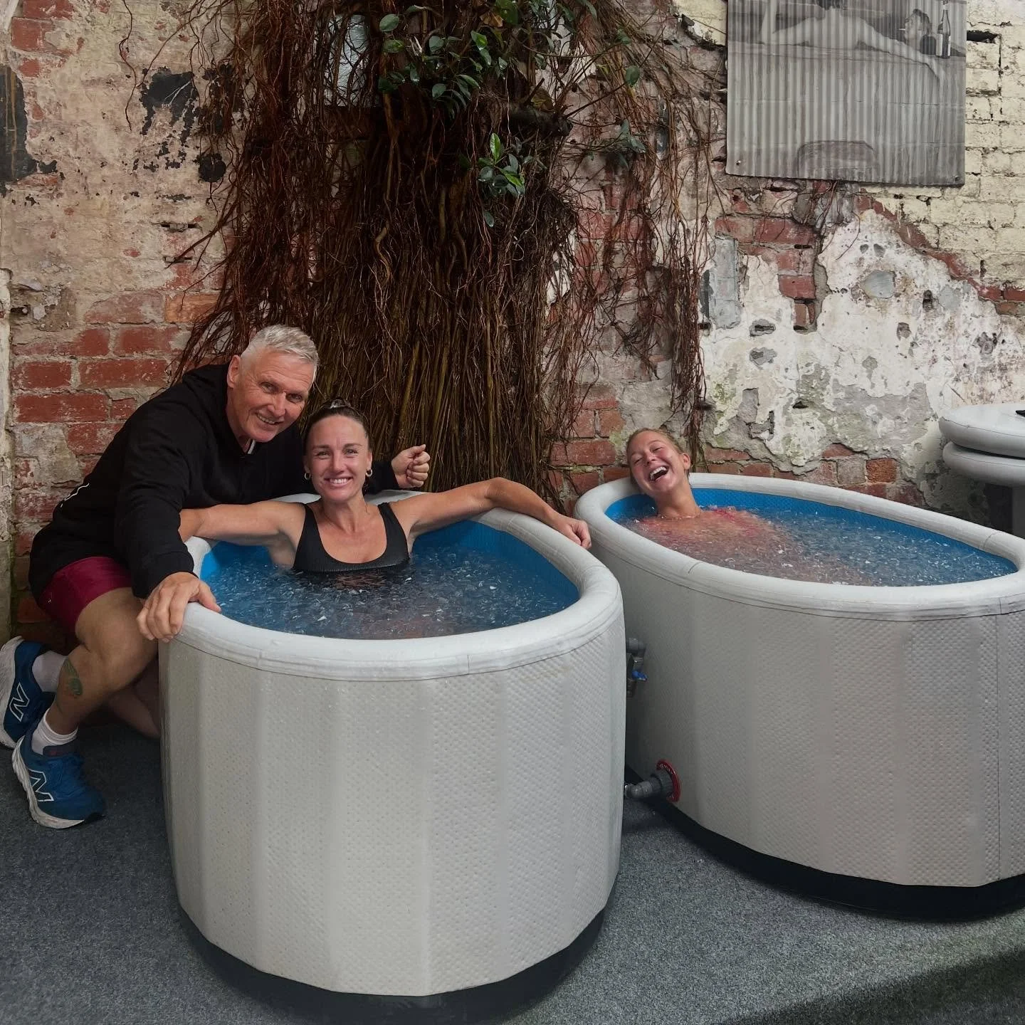 Big smiles &amp; good vibes after a powerhouse Sauna &amp; Ice 💪🏻💪🏻 Love your work, go get it ladies!