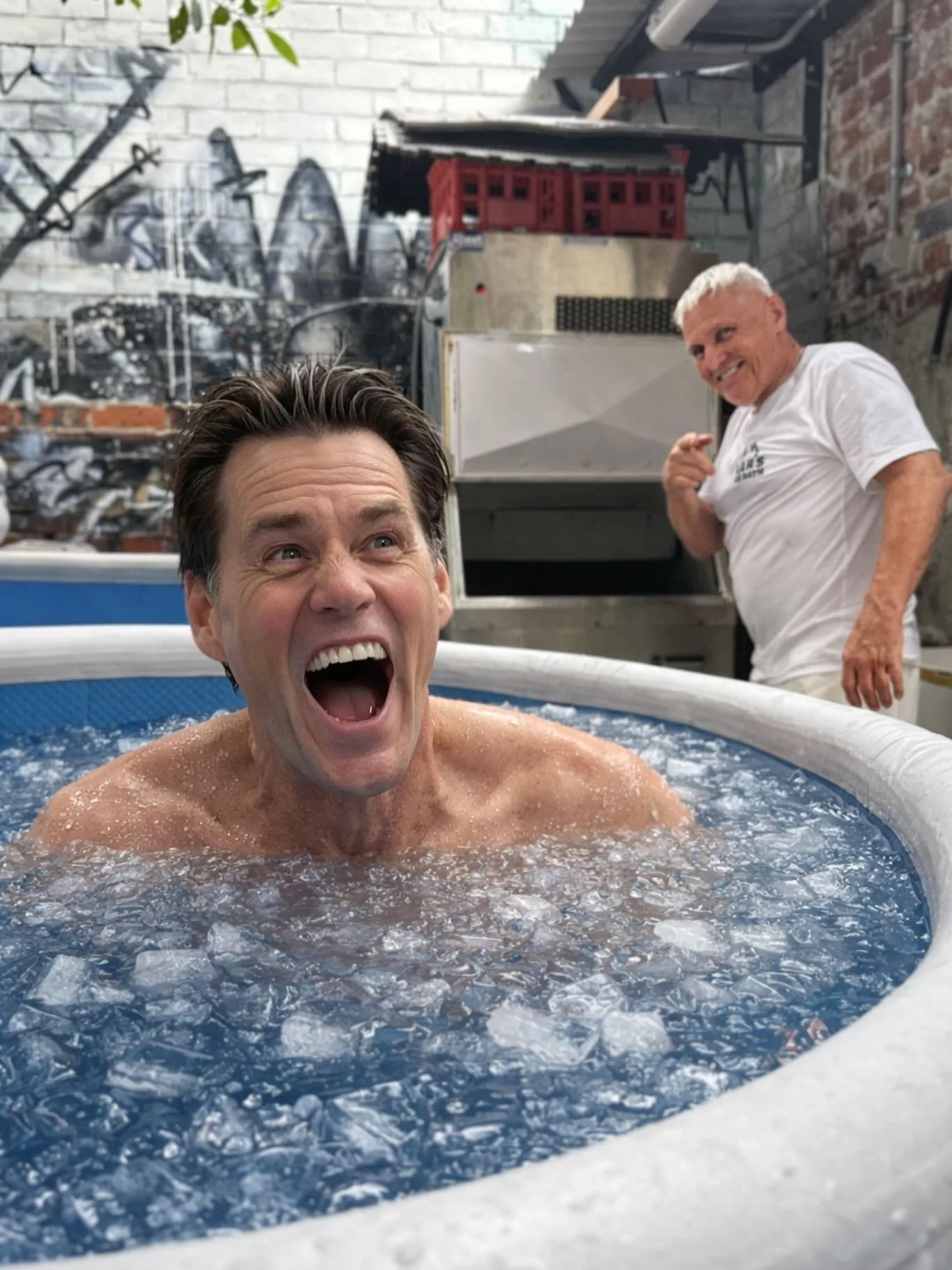 Everyone can relax&hellip; Jim Carrey hasn&rsquo;t been cloned or gone missing.
He&rsquo;s just been at Lars Ice Baths training with the Master himself 😂✊🏻🧊🧊🧊🧊 Obviously

#jimcarrey #funnyreels #viralreels #aiphotography #larsicebath